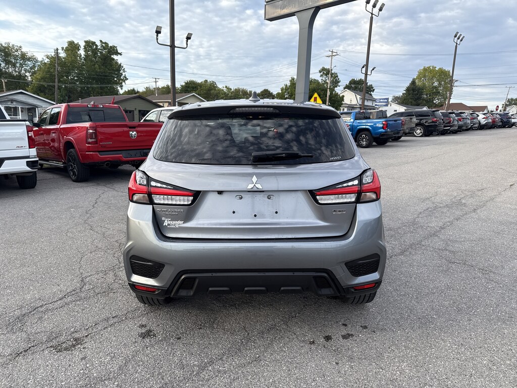 Used 2022 Mitsubishi Outlander Sport ES CUV