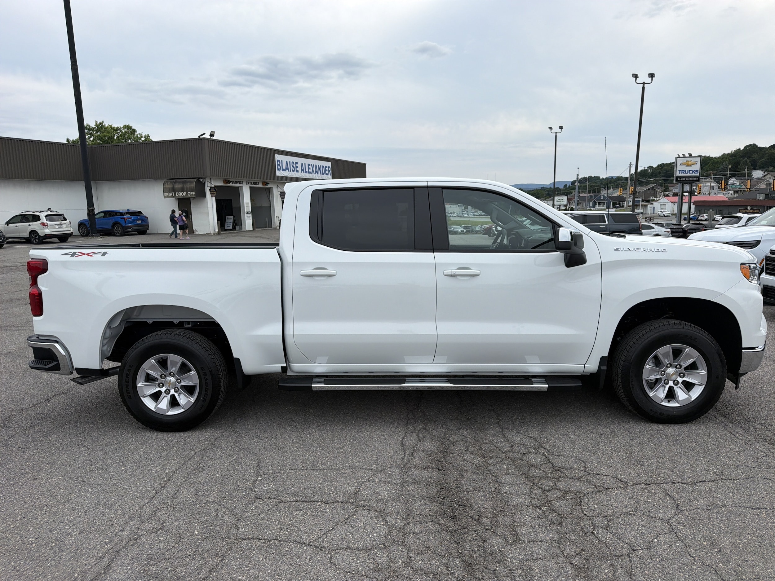 2026 Chevrolet Silverado 1500 LT - Photo 16