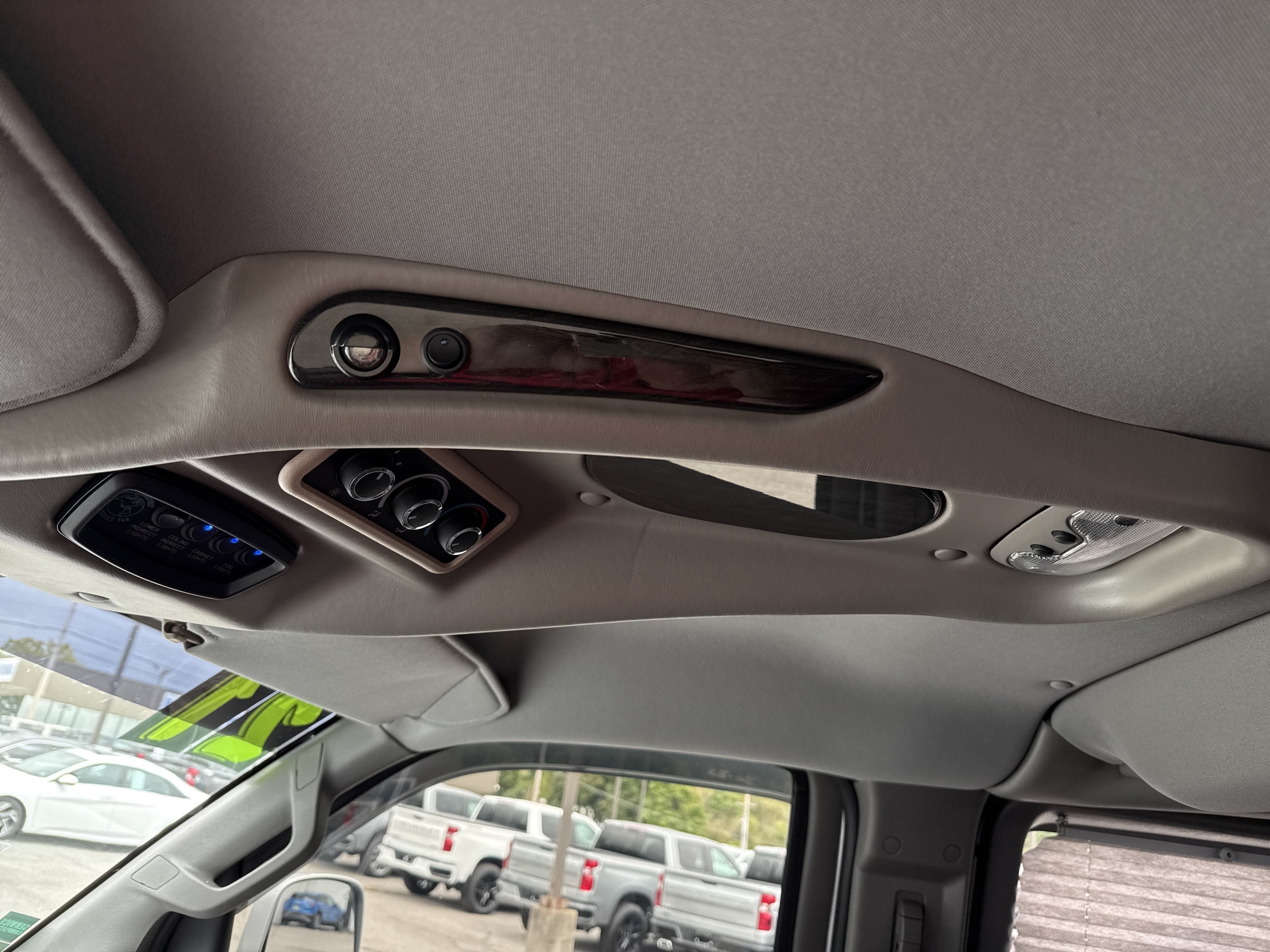 2021 Chevrolet Express Passenger LS - Photo 38