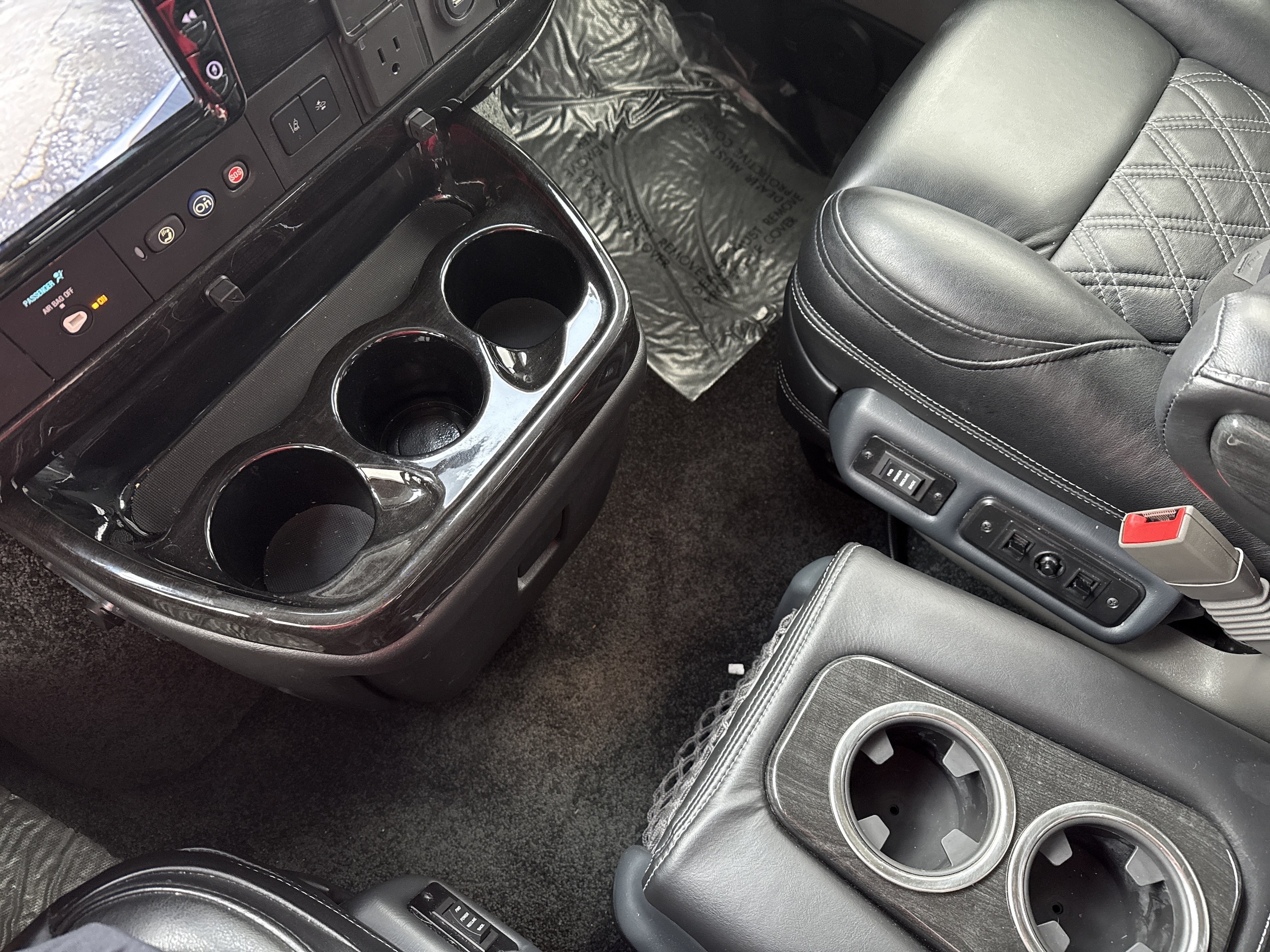 2021 Chevrolet Express Passenger LS - Photo 27