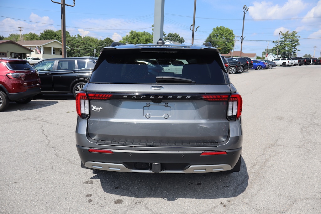 Used 2025 Ford Explorer Active SUV