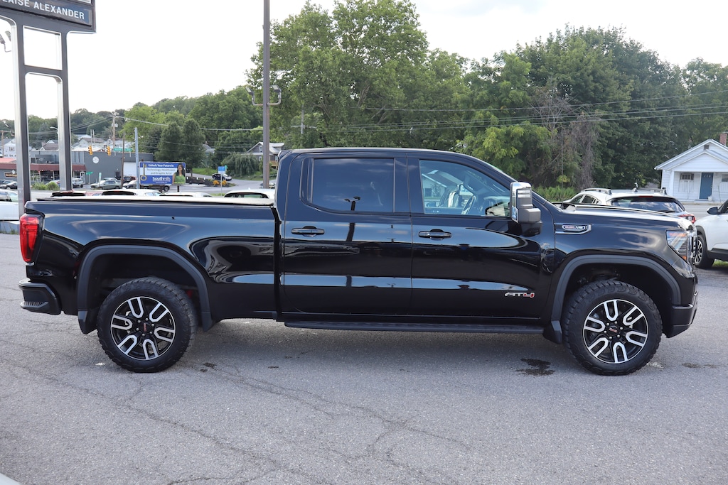 Used 2024 GMC Sierra 1500 AT4 Truck Crew Cab