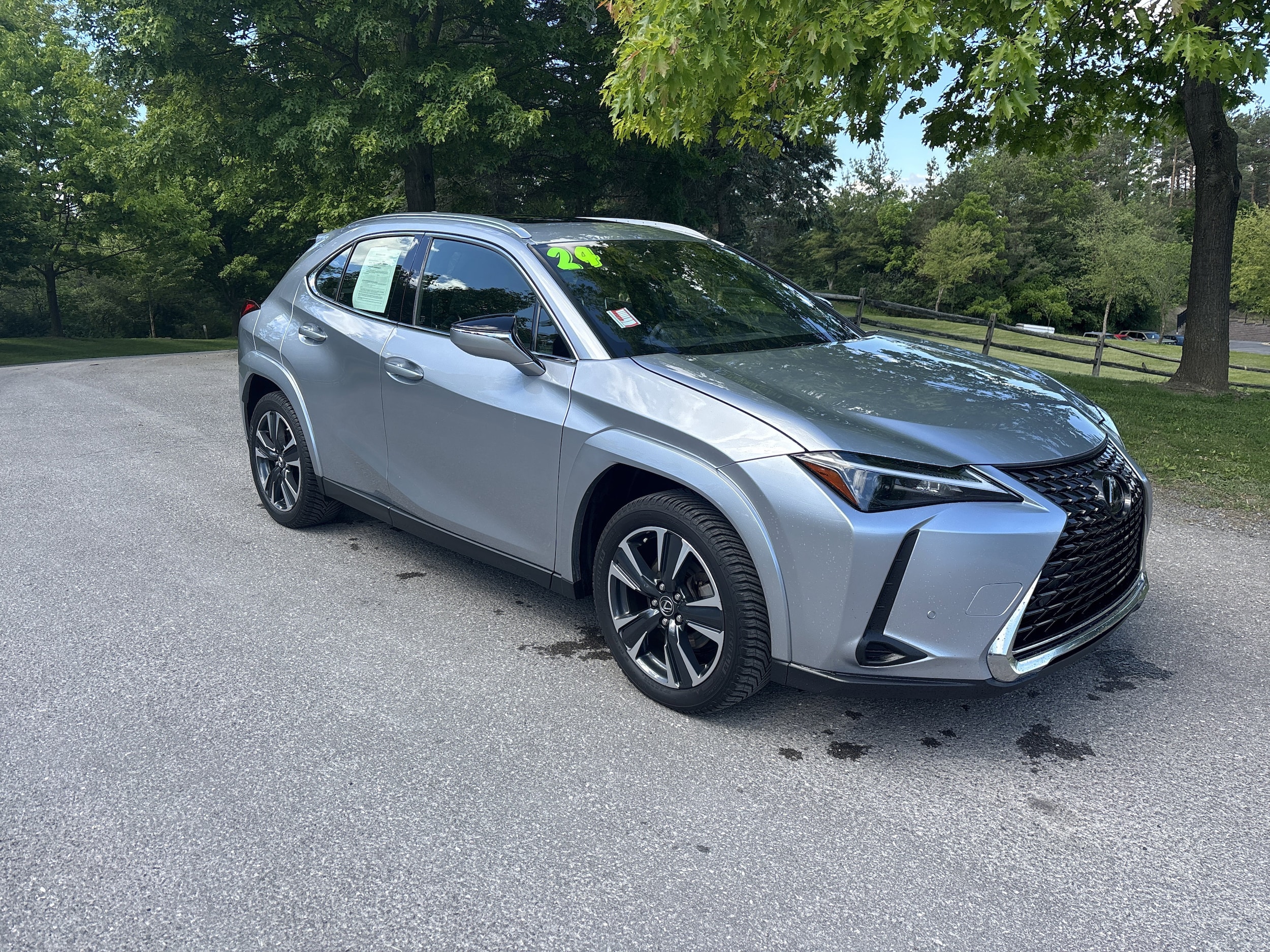 2024 Lexus UX Hybrid