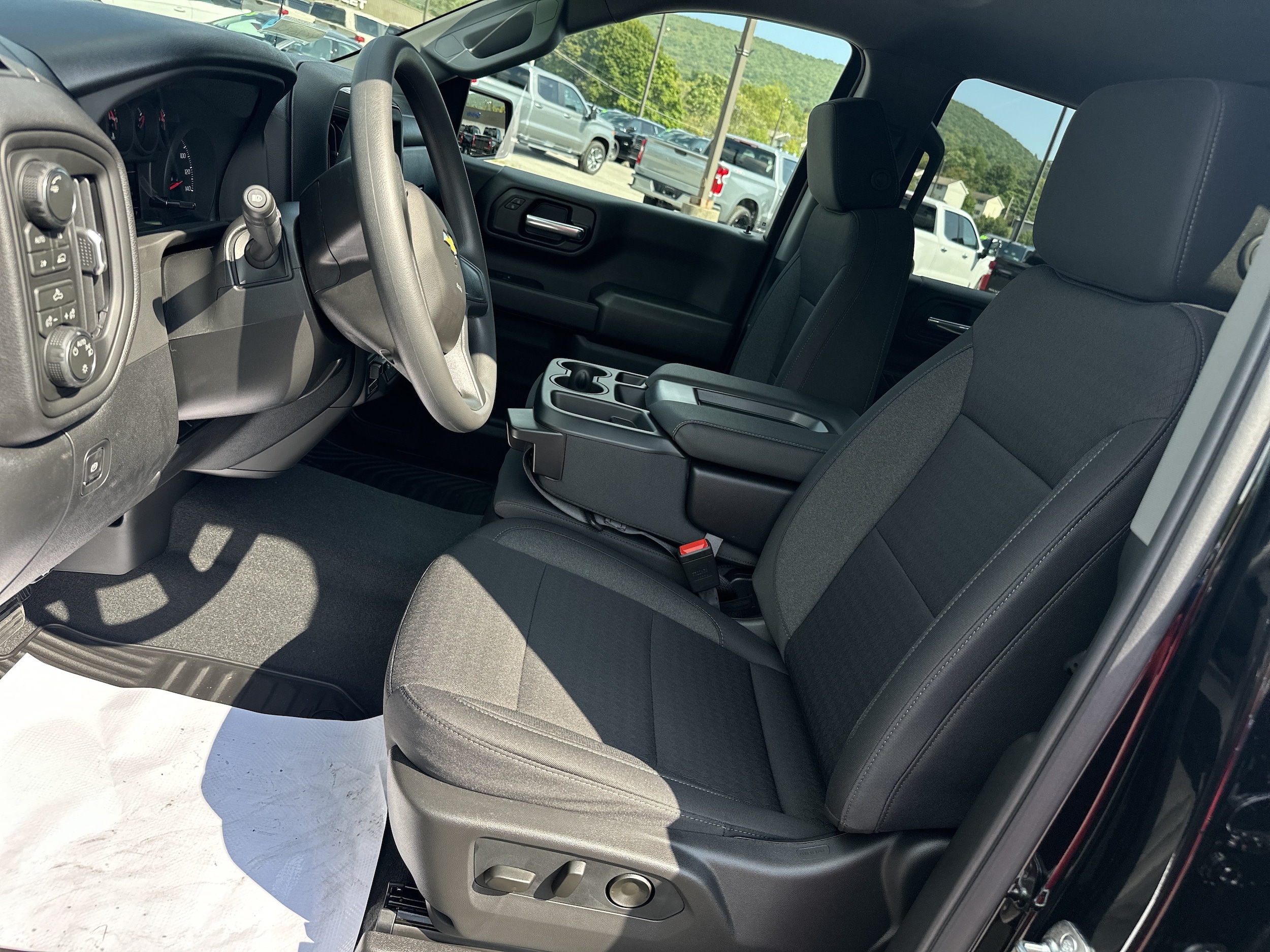 2026 Chevrolet Silverado 1500 Custom - Photo 15