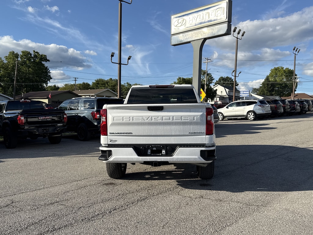 New 2026 Chevrolet Silverado 1500 Custom Truck