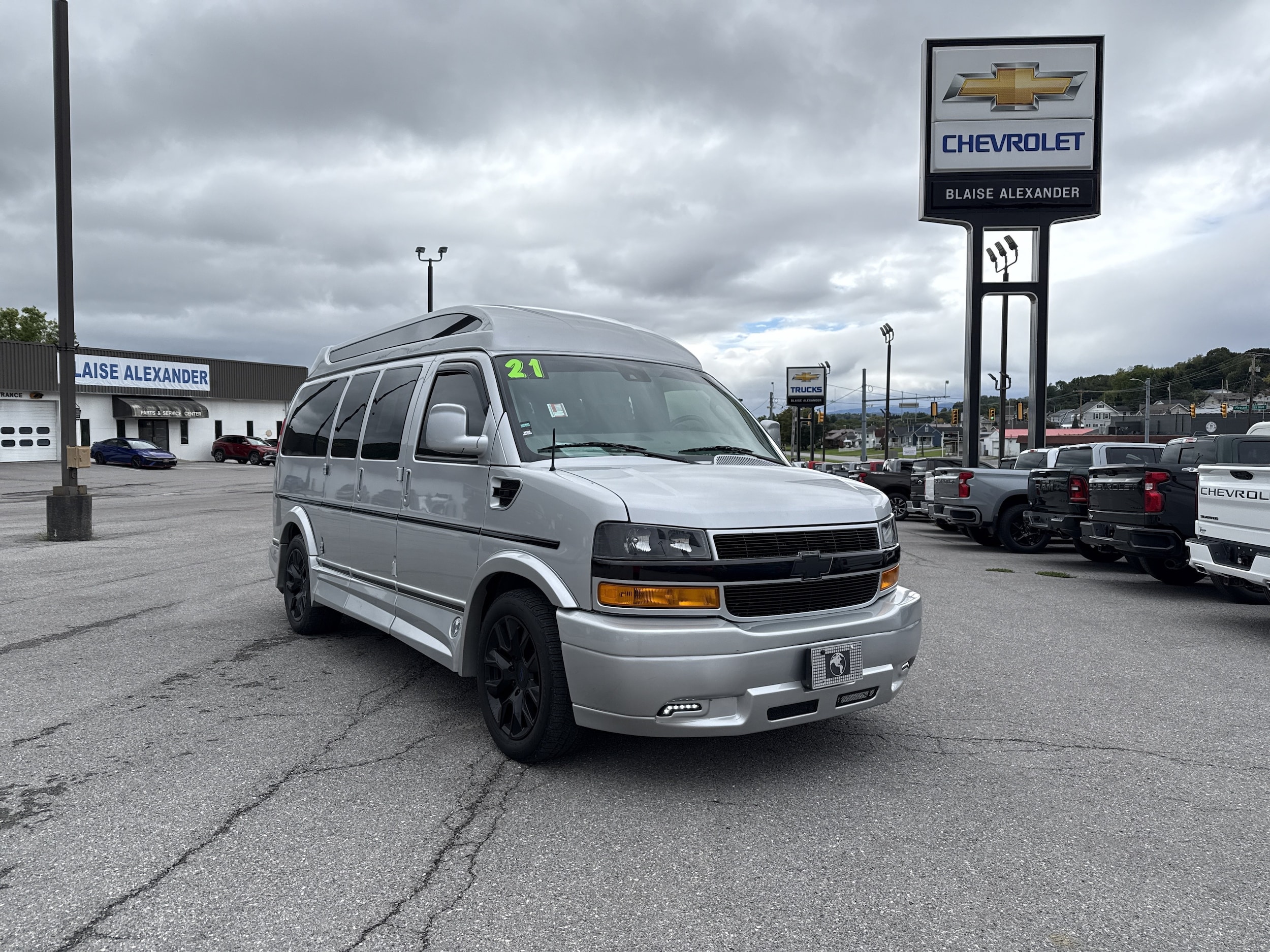 2021 Chevrolet Express Passenger