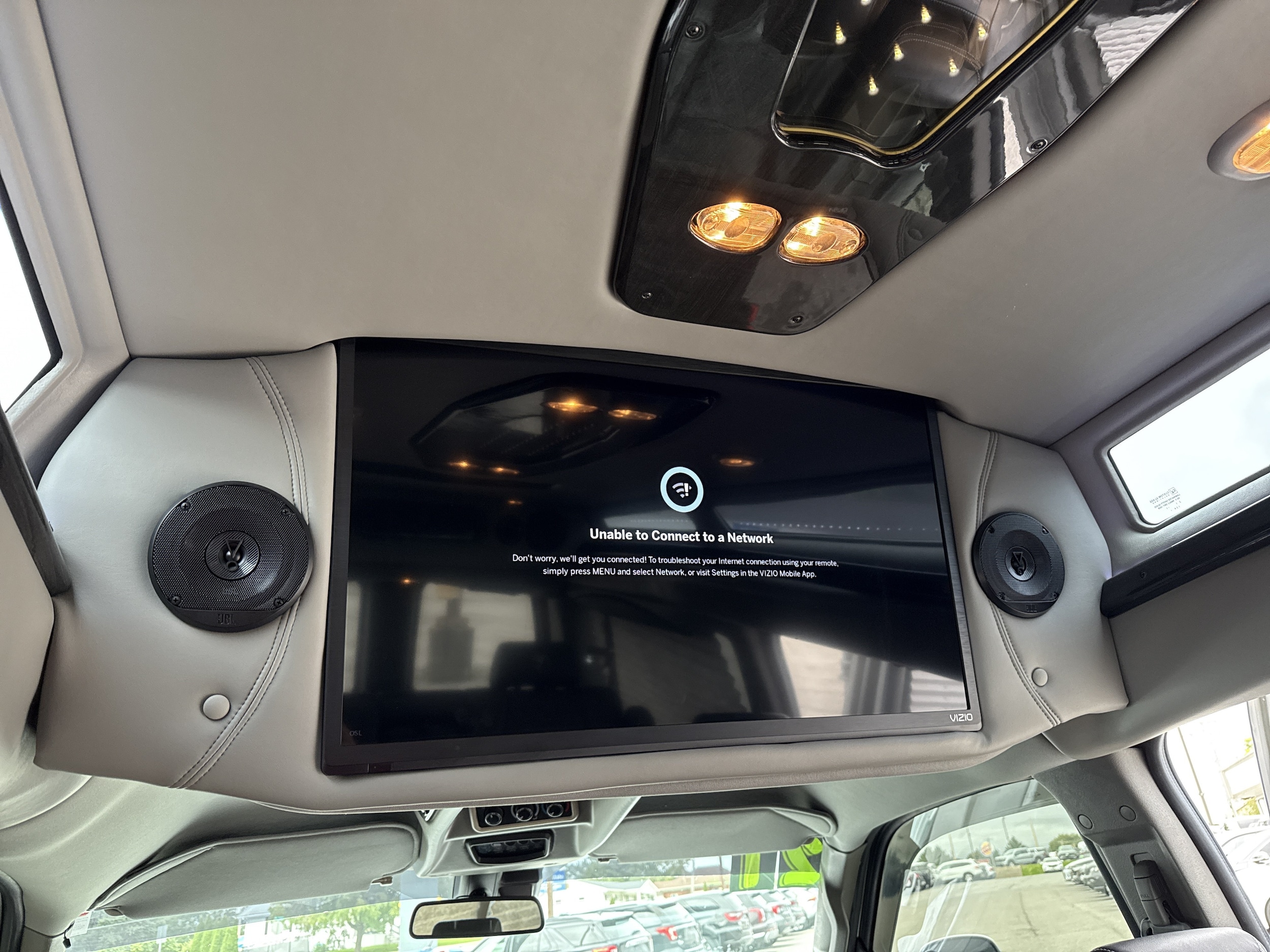 2021 Chevrolet Express Passenger LS - Photo 29