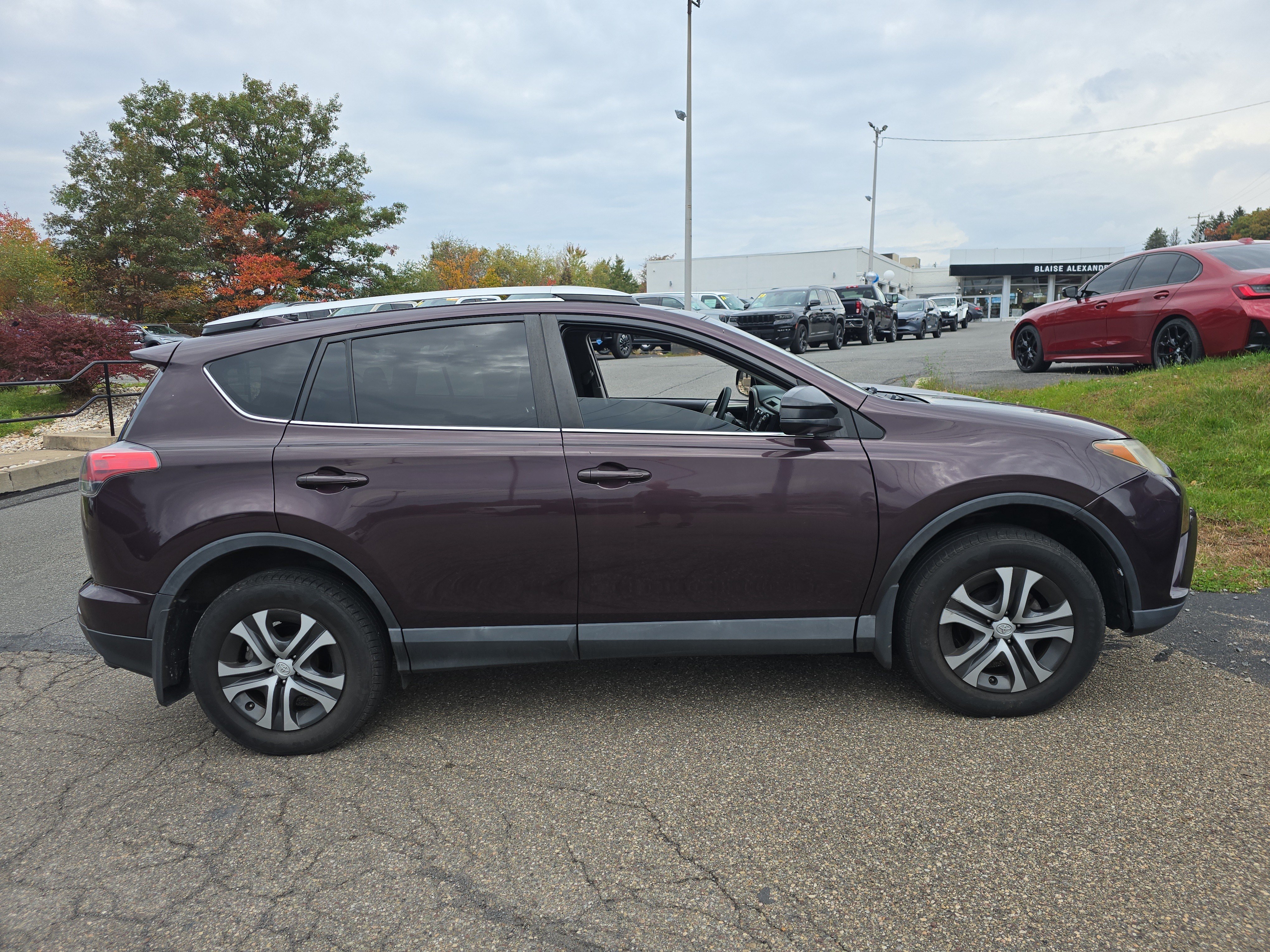 Used 2016 Toyota RAV4 LE SUV