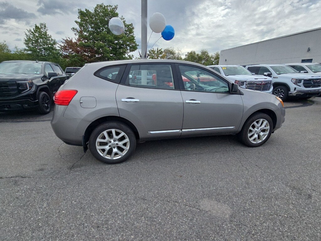 Used 2014 Nissan Rogue Select S SUV
