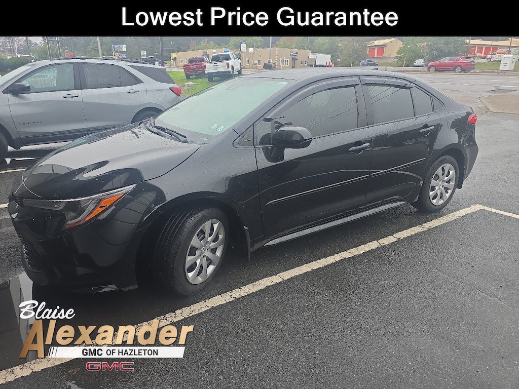 Used 2020 Toyota Corolla LE Sedan