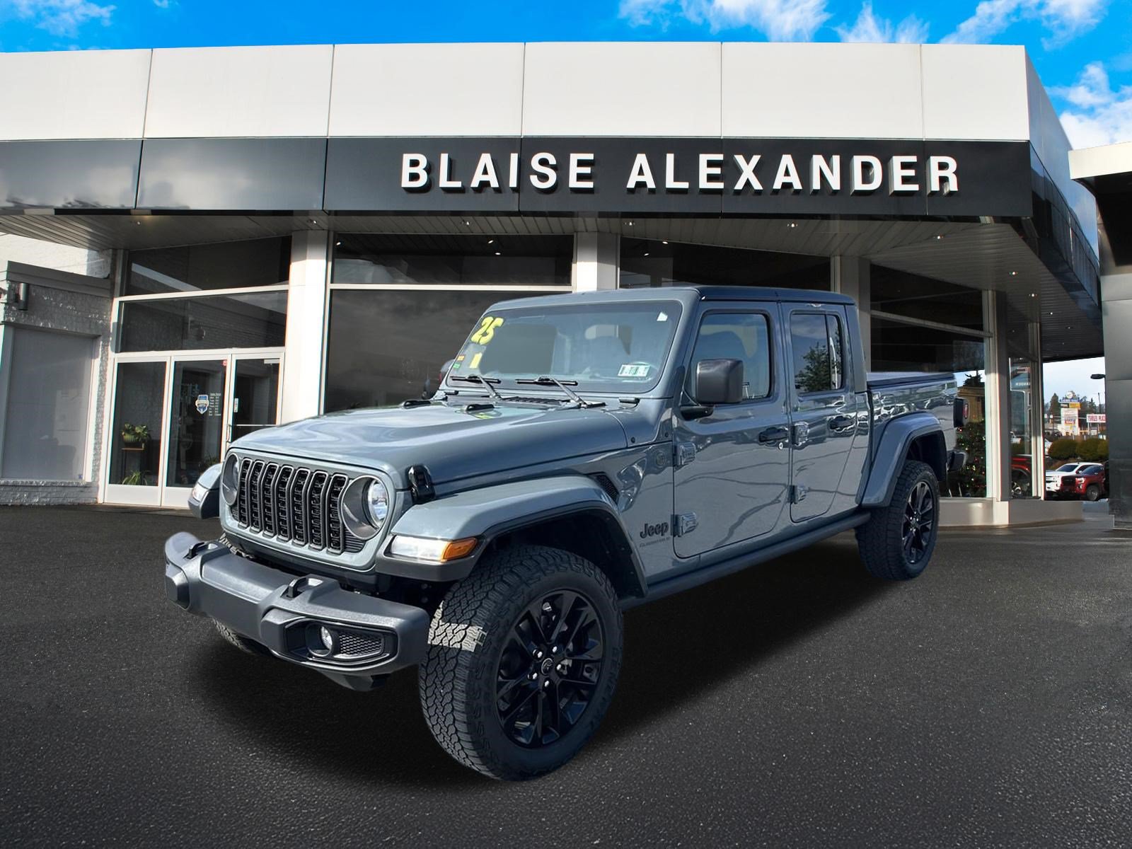 Used 2025 Jeep Gladiator Sport Truck Crew Cab