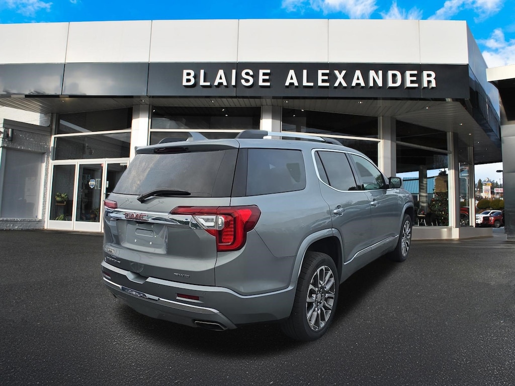 Used 2023 GMC Acadia Denali SUV
