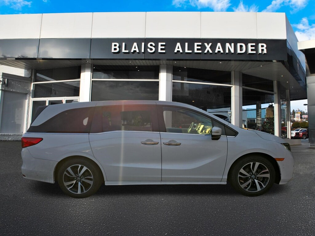 Used 2021 Honda Odyssey Touring Van
