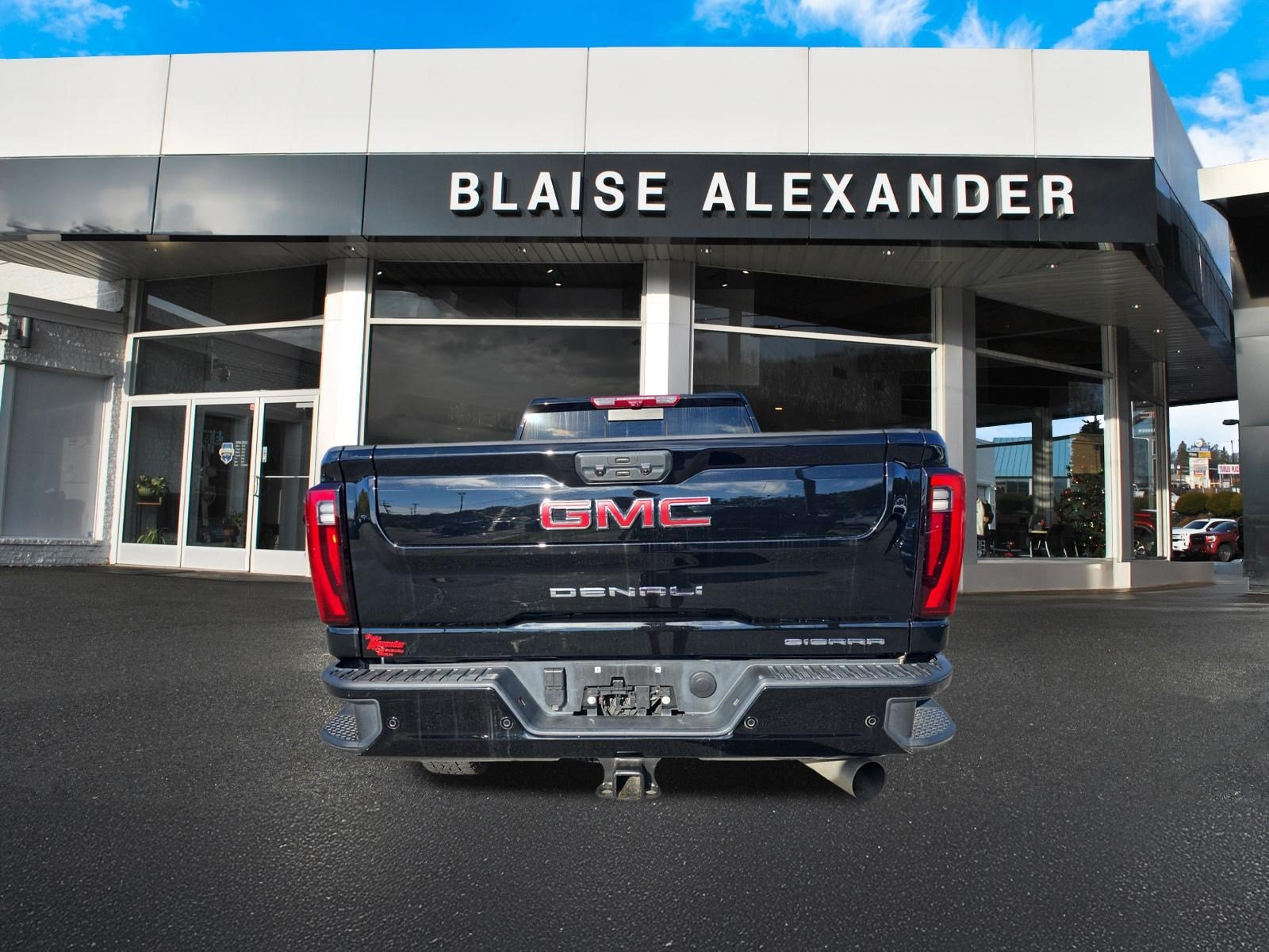 Used 2025 GMC Sierra 2500 HD Denali Truck Crew Cab
