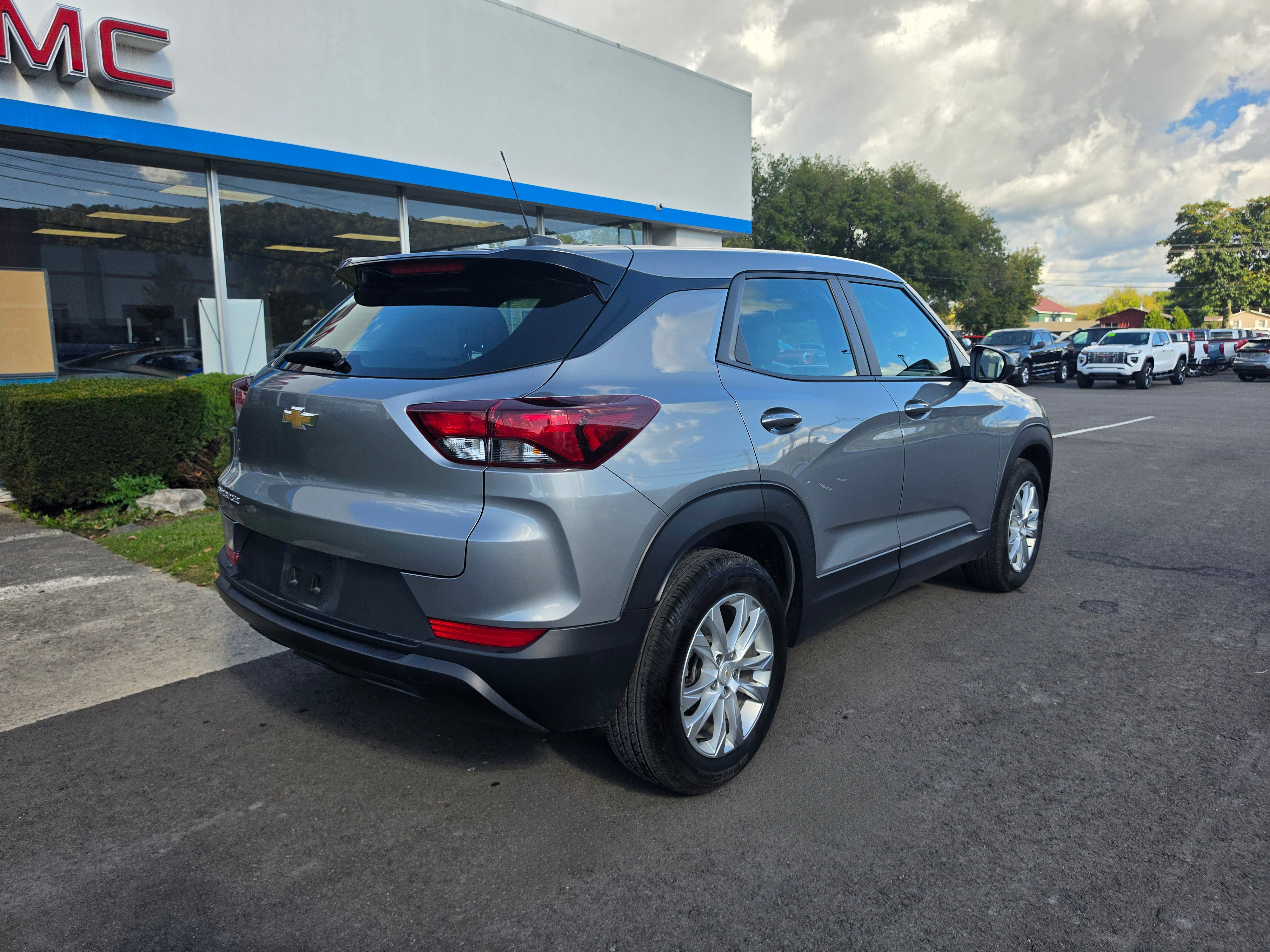Used 2023 Chevrolet Trailblazer LS SUV