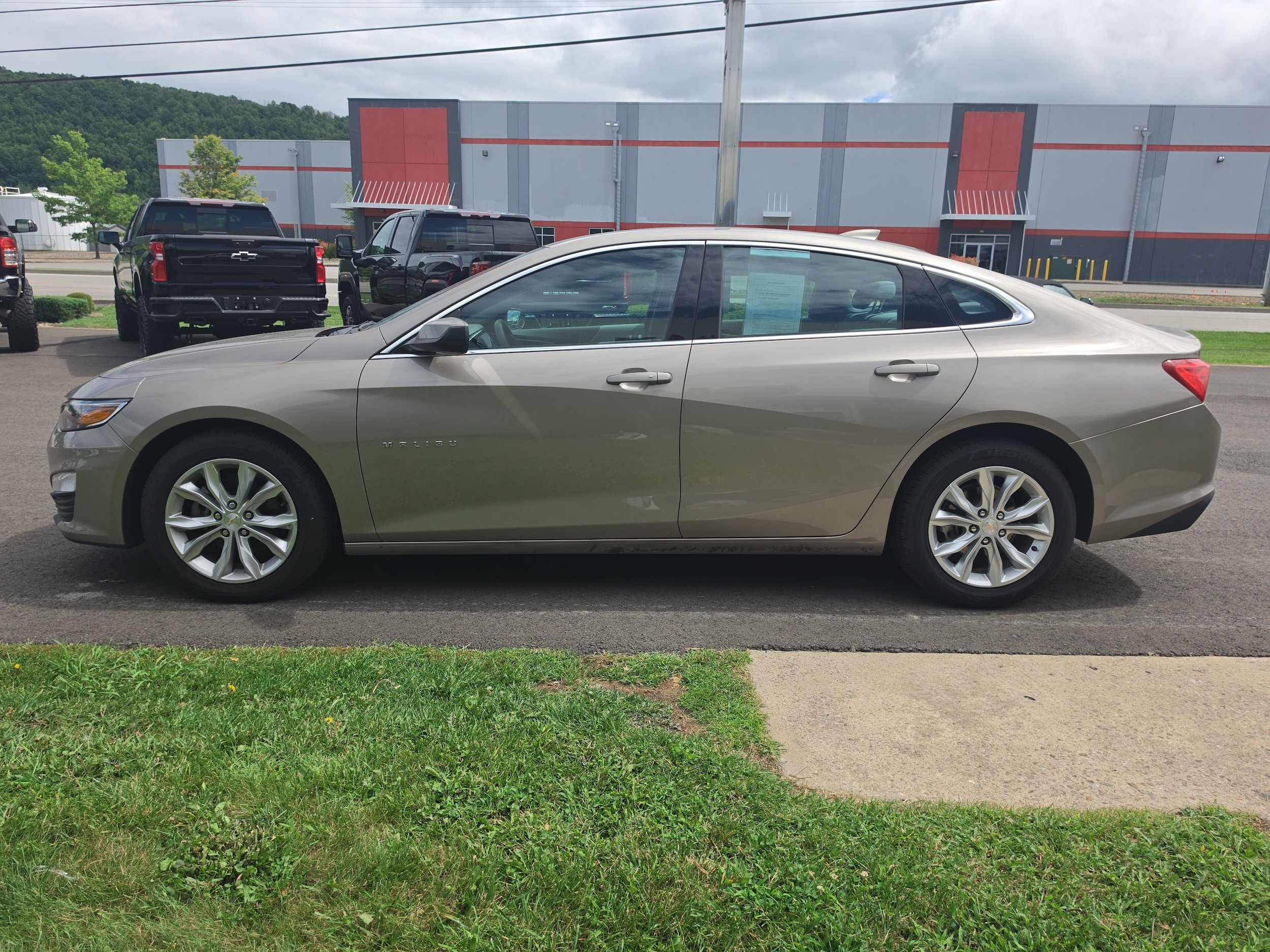 2024 Chevrolet Malibu 1LT - Photo 7