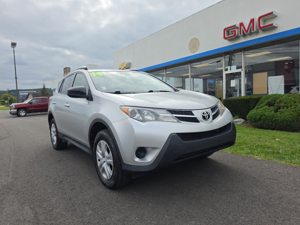 Used 2014 Toyota RAV4 LE SUV