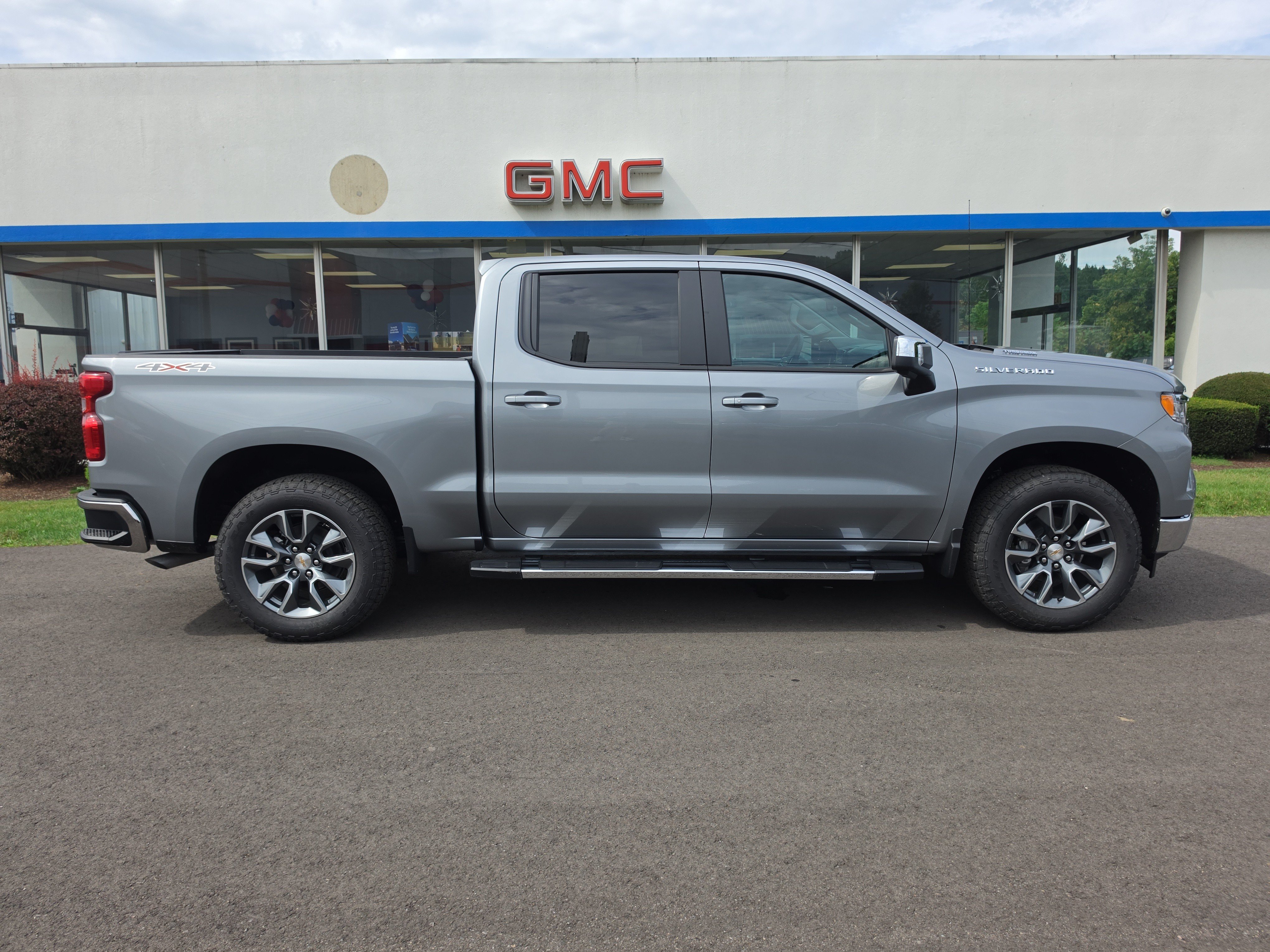 New 2026 Chevrolet Silverado 1500 LT Truck Crew Cab