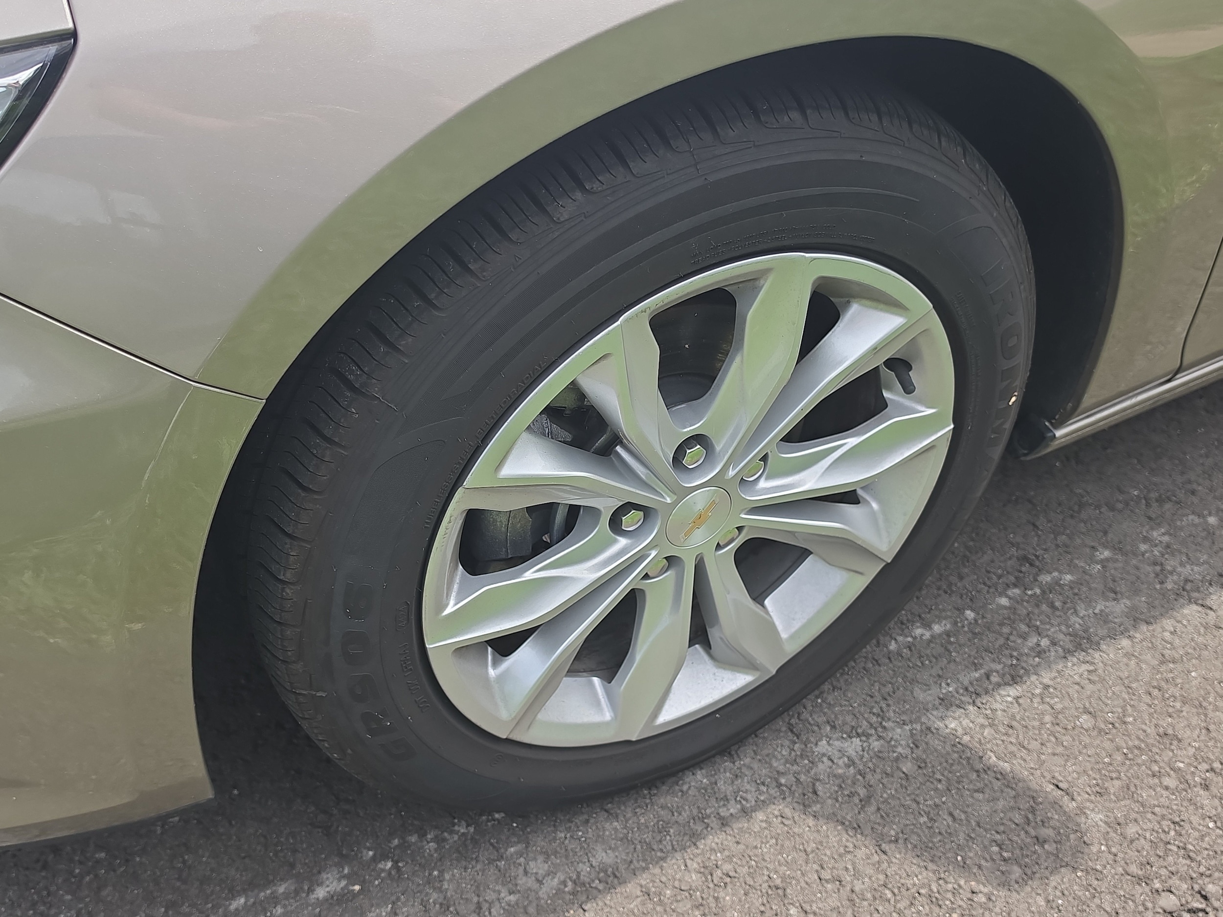 2024 Chevrolet Malibu 1LT - Photo 11