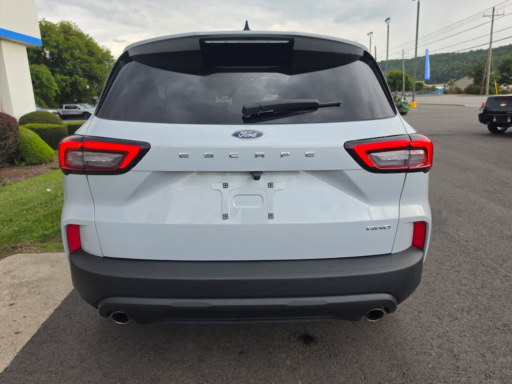Used 2025 Ford Escape ST-Line Select SUV
