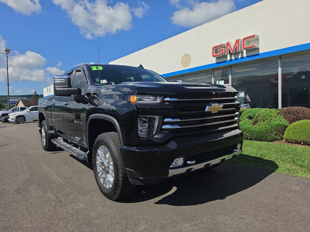 Used 2023 Chevrolet Silverado 3500HD High Country Truck Crew Cab