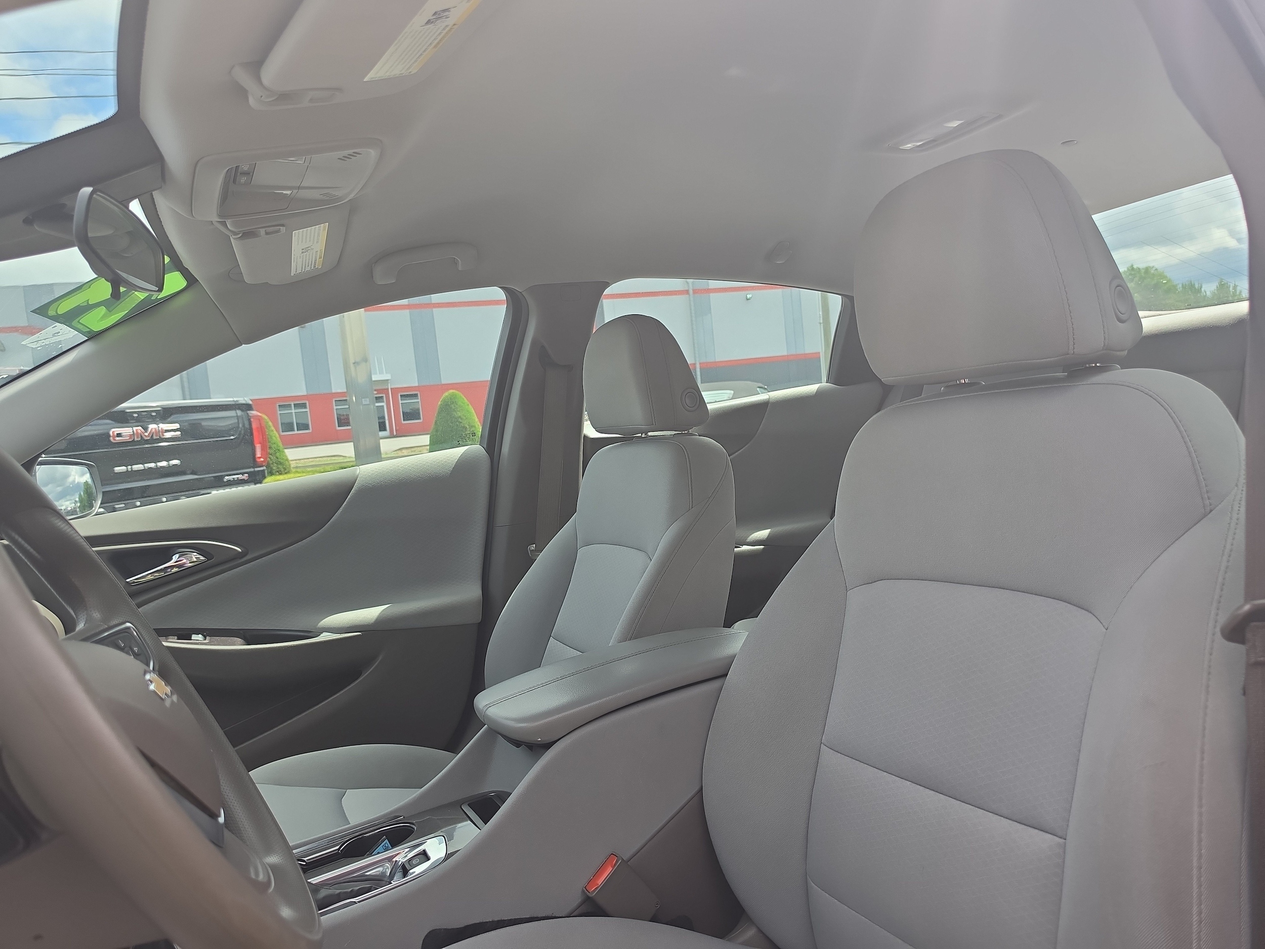 2024 Chevrolet Malibu 1LT - Photo 12