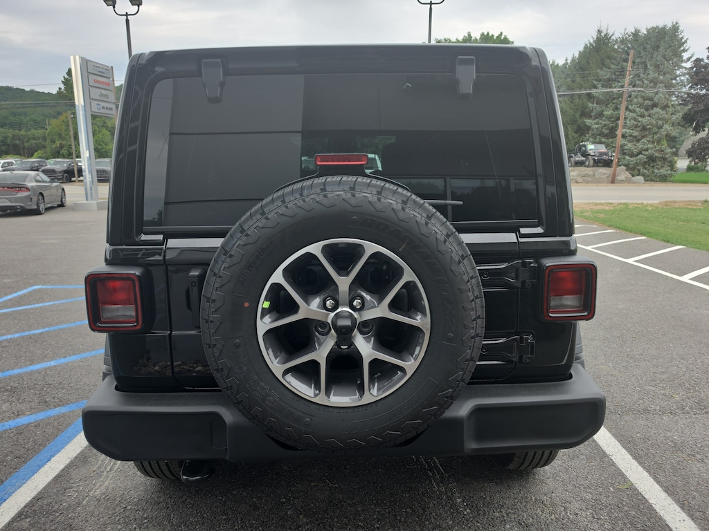New 2027 Jeep Wrangler 4-DOOR SPORT S Sport Utility