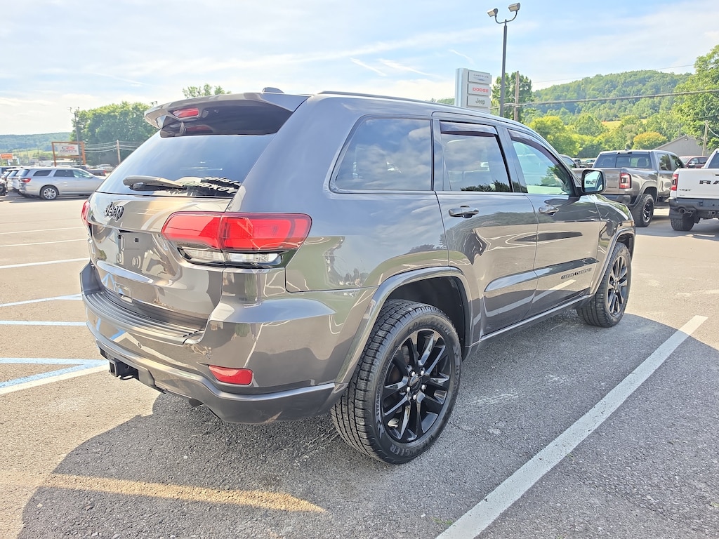 Used 2020 Jeep Grand Cherokee Altitude SUV