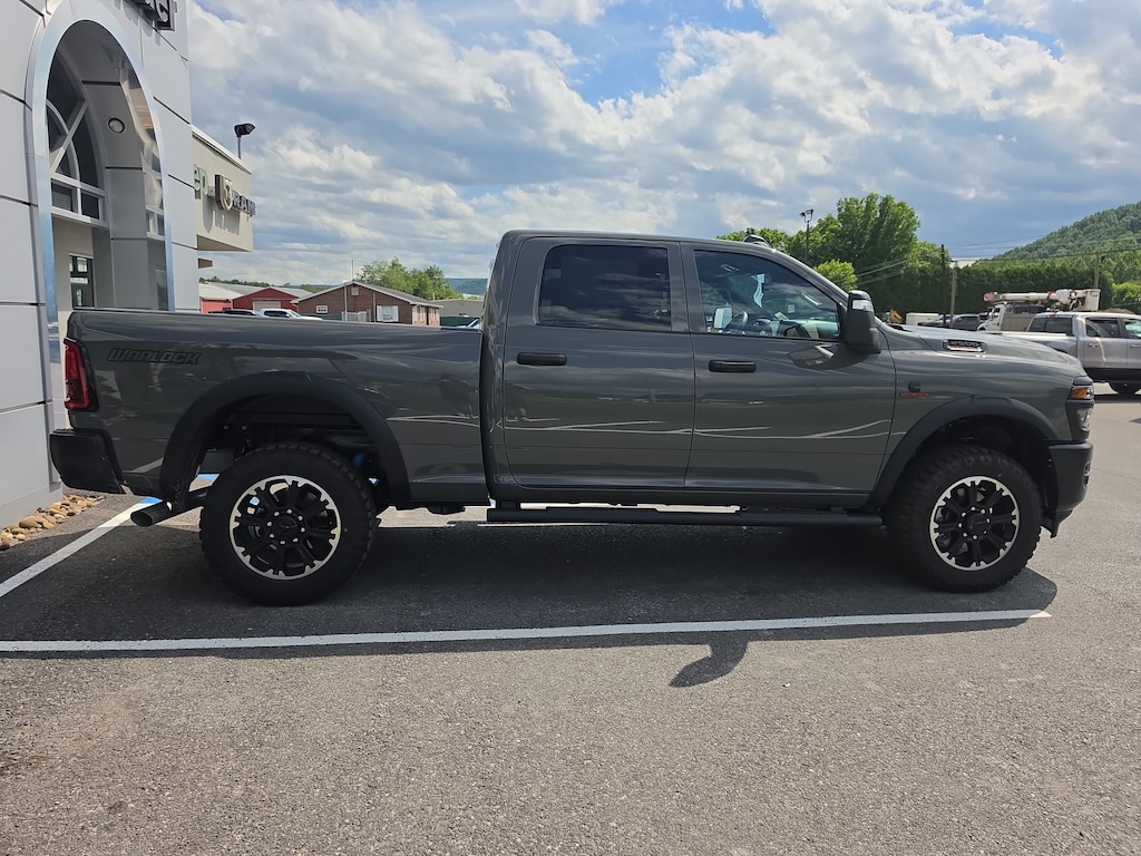 New 2026 Ram 2500 WARLOCK CREW CAB 4X4 6'4 BOX Pickup