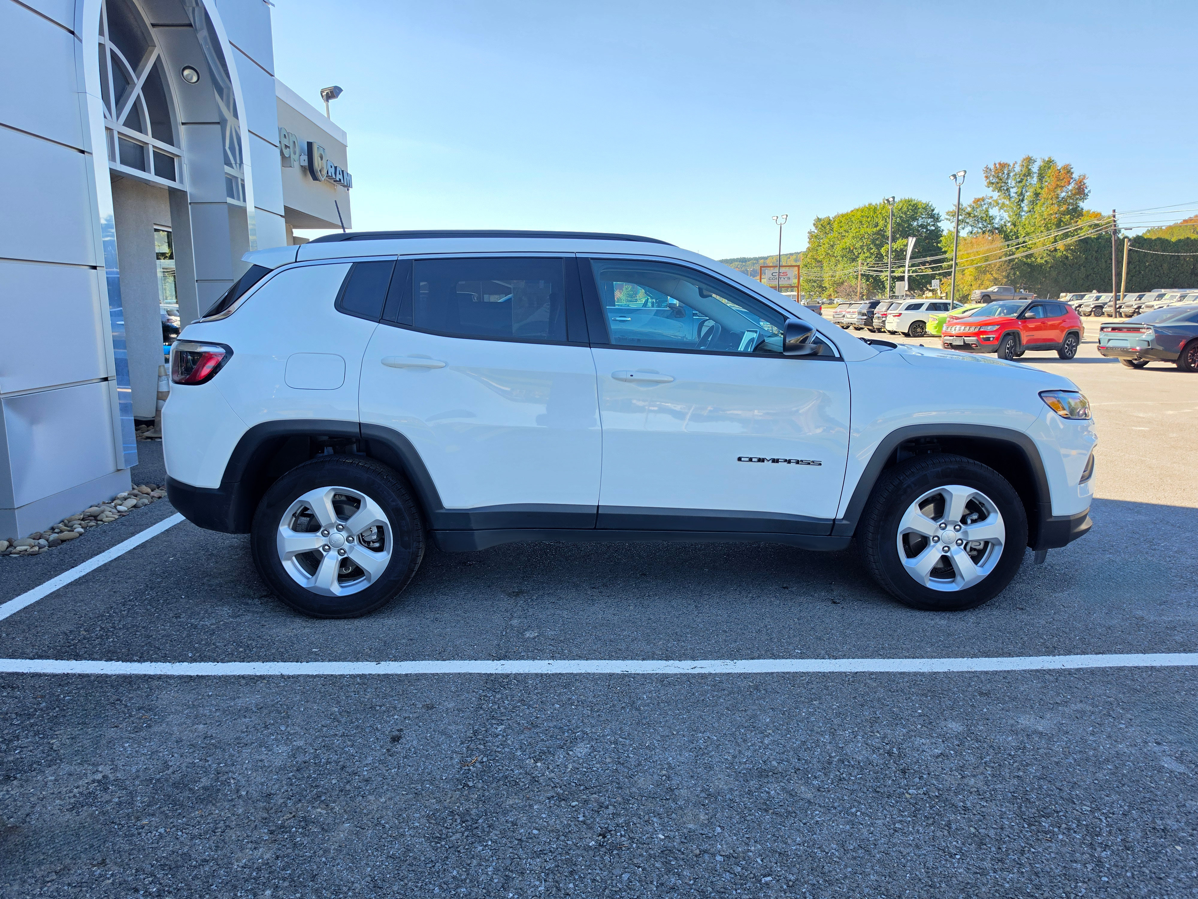 Used 2022 Jeep Compass Latitude SUV