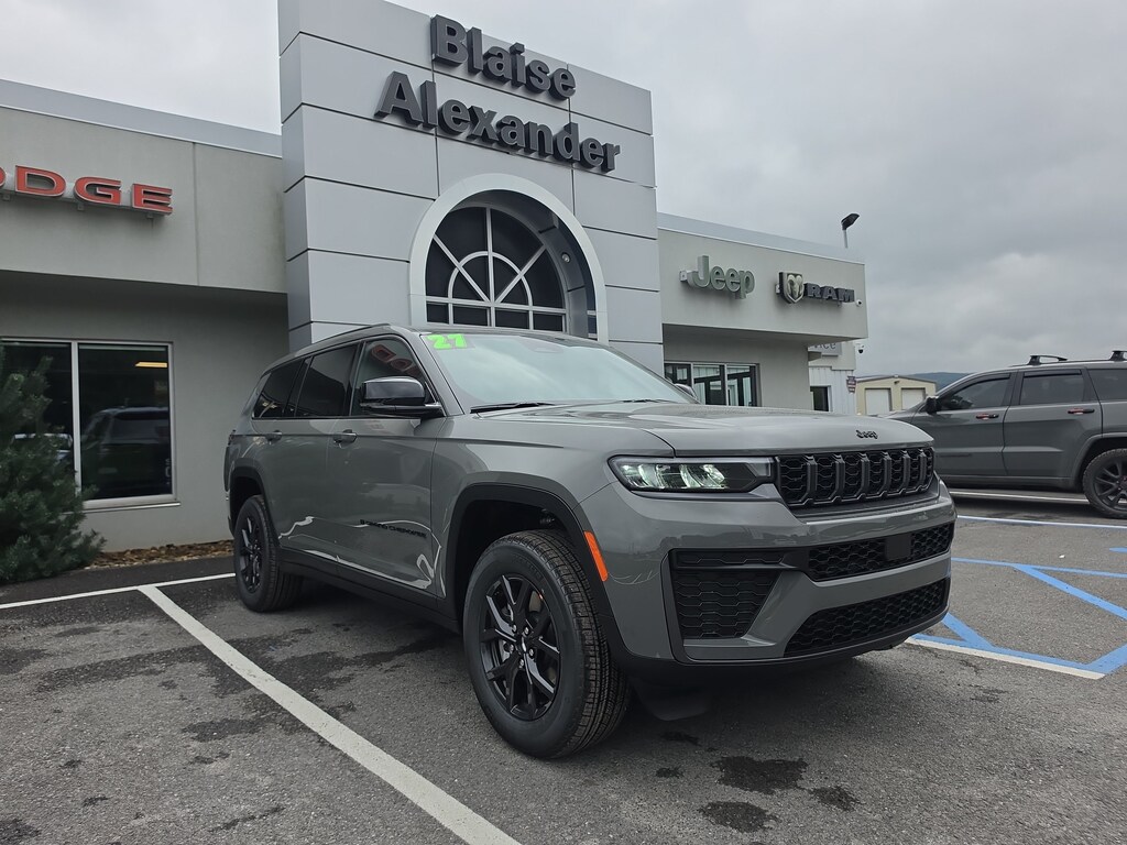 New 2027 Jeep Grand Cherokee L LAREDO ALTITUDE 4X4 Sport Utility