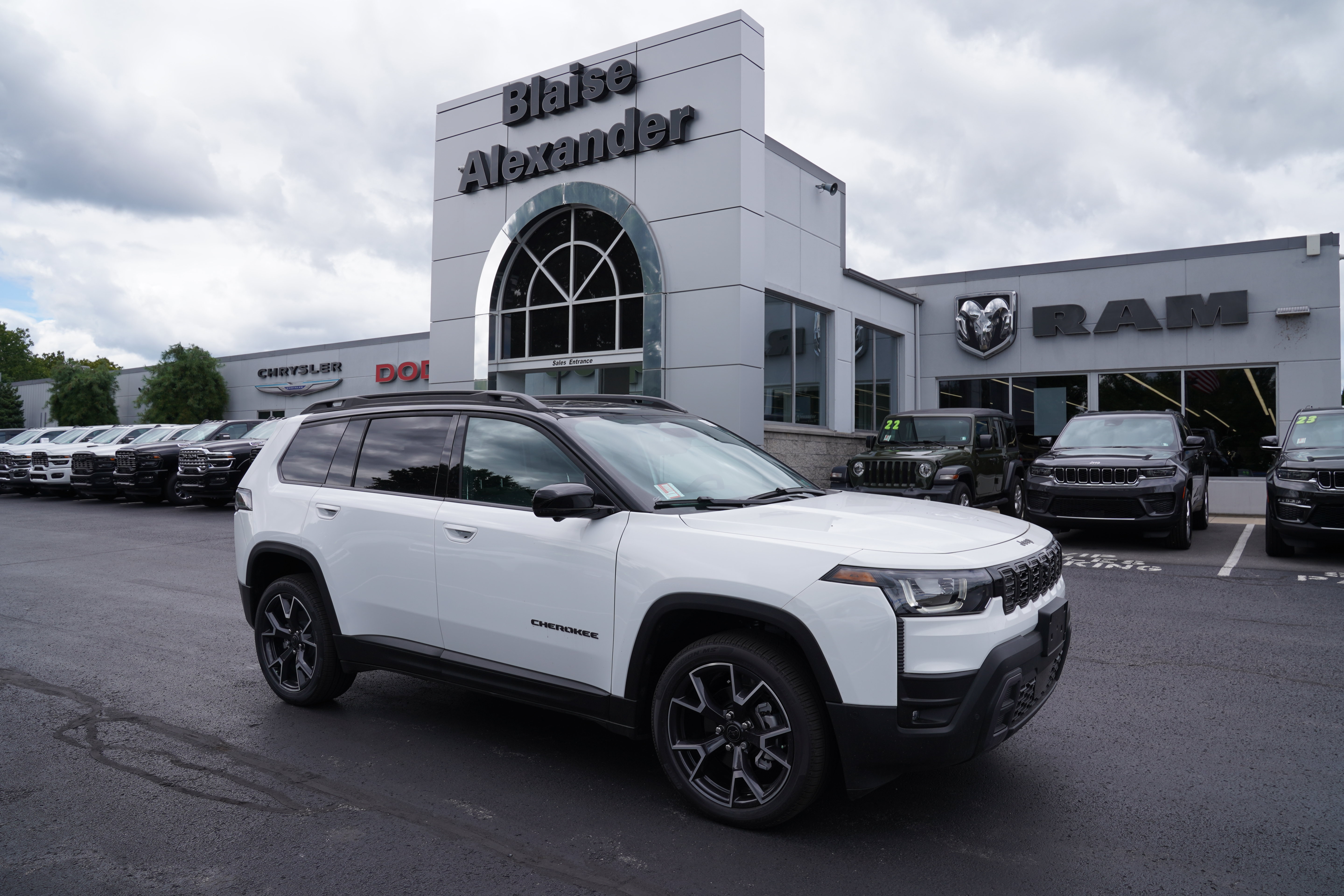 New 2026 Jeep Cherokee OVERLAND 4X4 Sport Utility