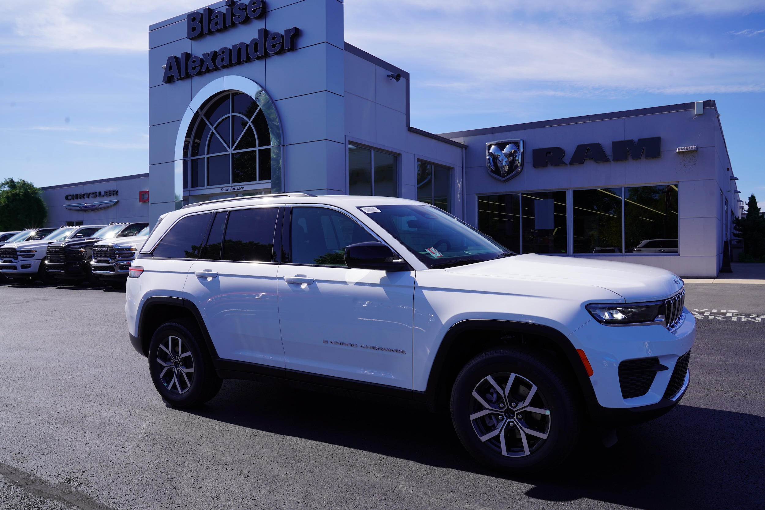 2027 Jeep Grand Cherokee