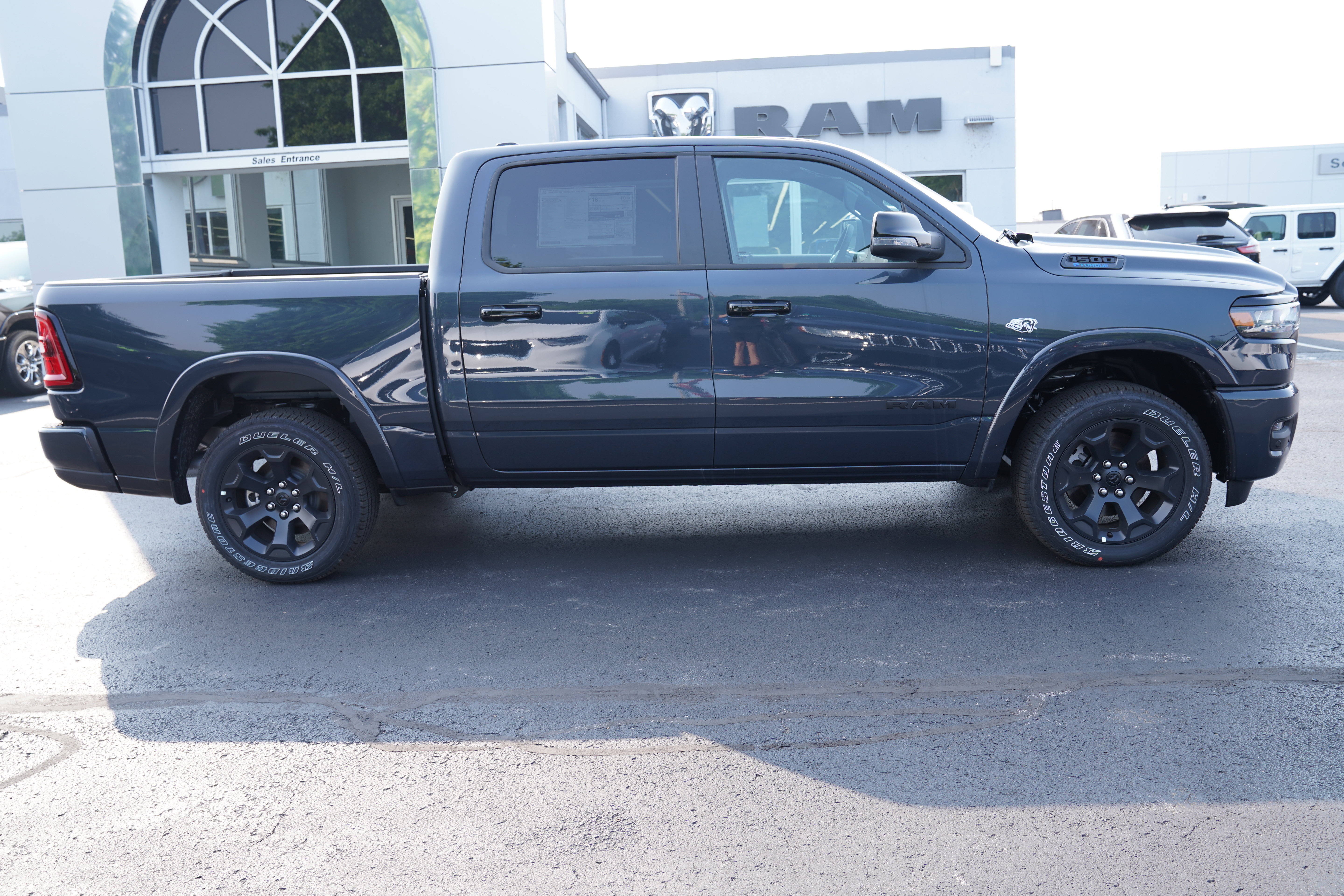 New 2026 Ram 1500 BIG HORN CREW CAB 4X4 5'7 BOX Pickup