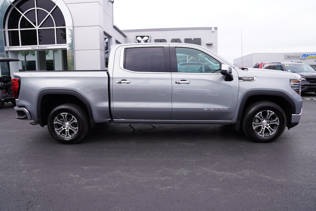 Used 2025 GMC Sierra 1500 SLT Truck Crew Cab
