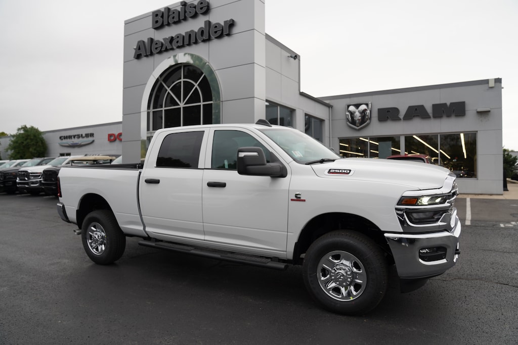 New 2027 Ram 2500 TRADESMAN CREW CAB 4X4 6'4 BOX Pickup