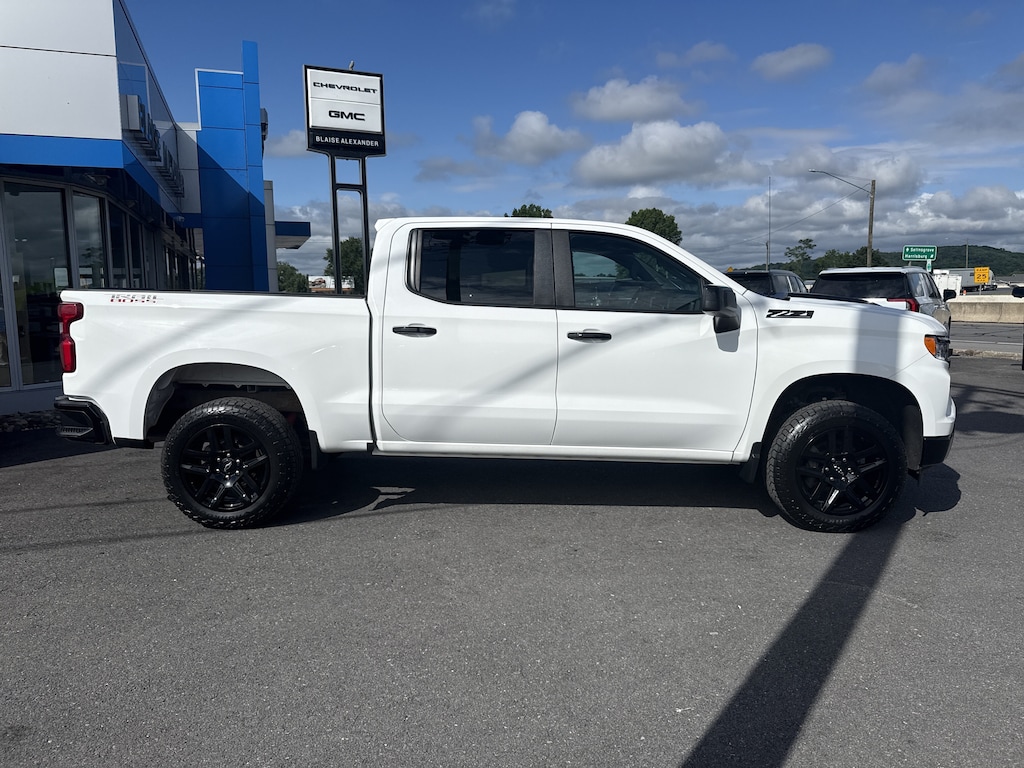 Used 2023 Chevrolet Silverado 1500 LT Trail Boss Truck Crew Cab