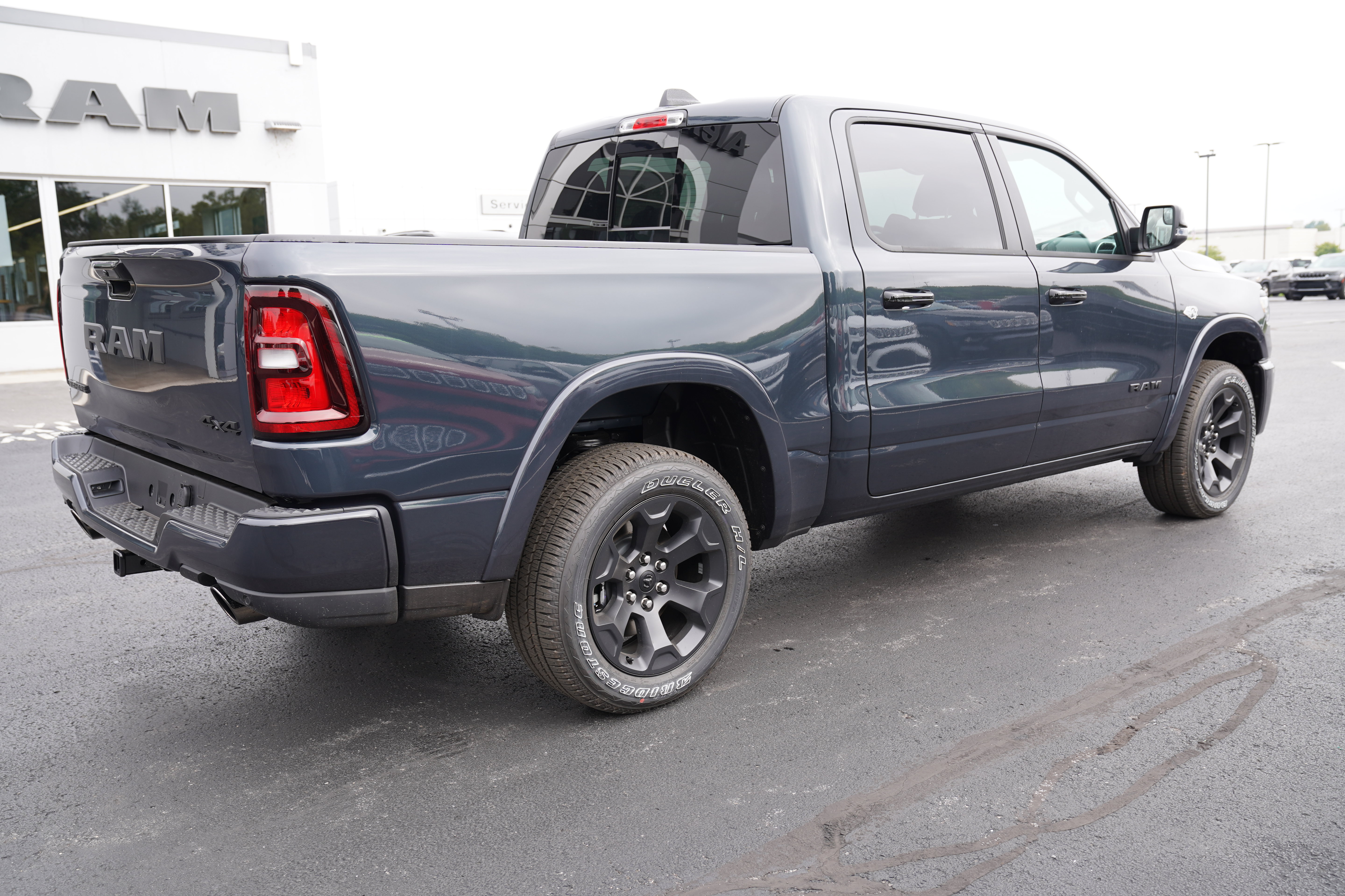New 2026 Ram 1500 BIG HORN CREW CAB 4X4 5'7 BOX Pickup