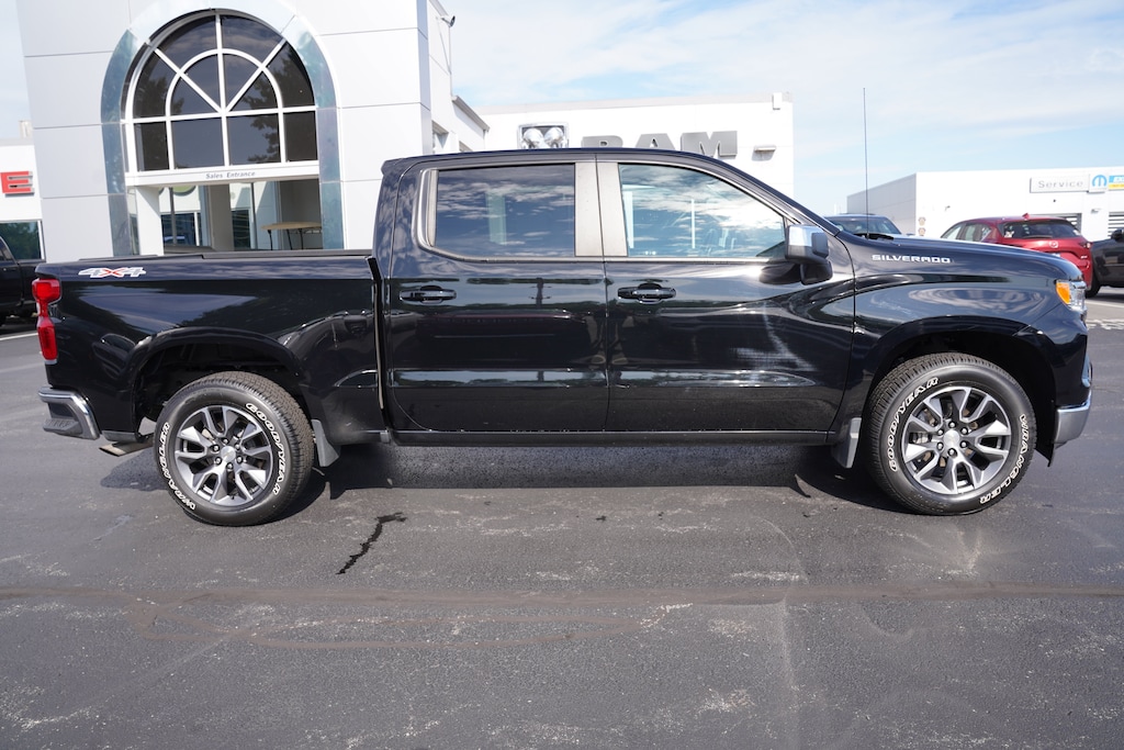 Used 2023 Chevrolet Silverado 1500 LT Truck Crew Cab