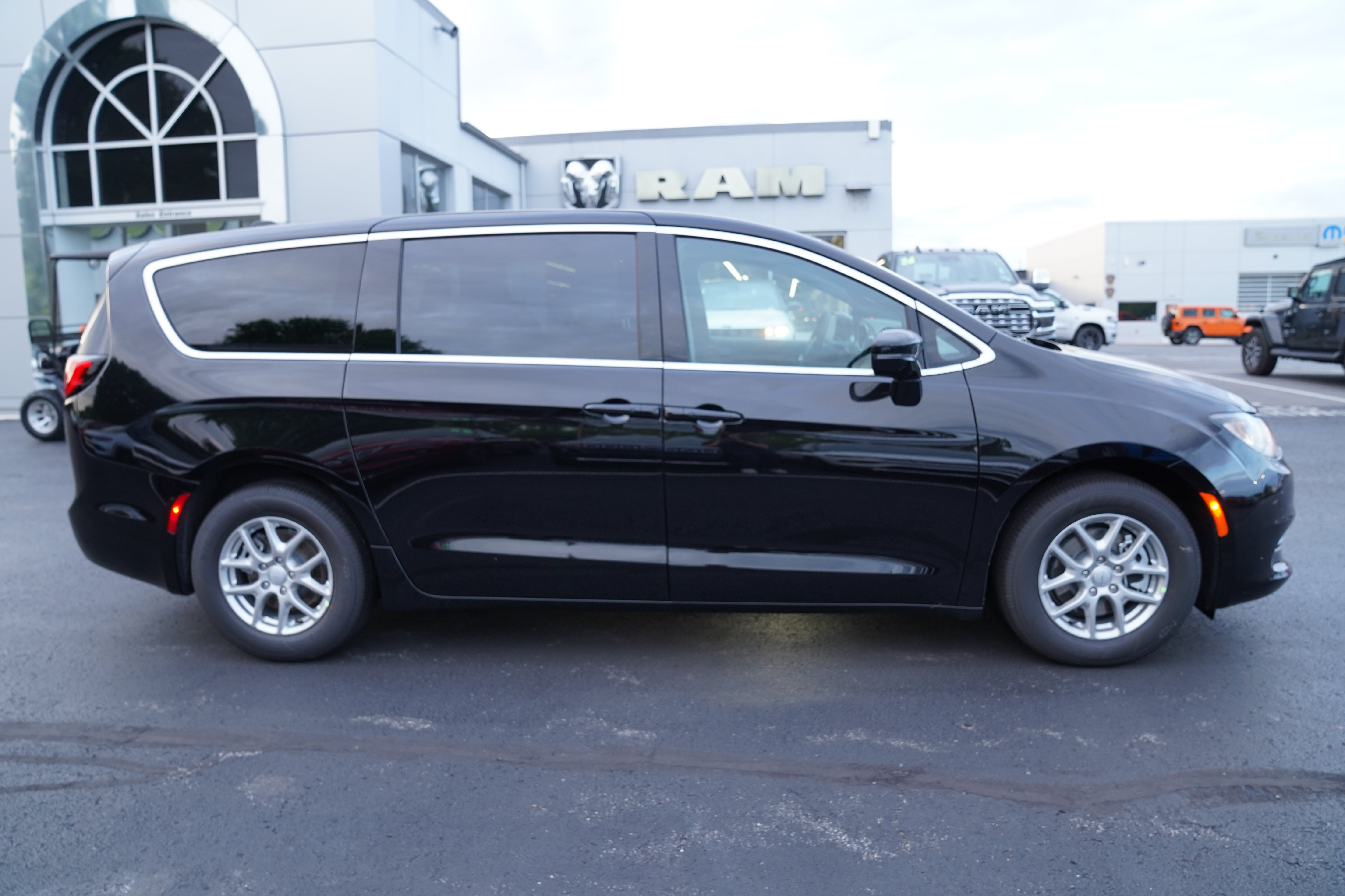 New 2027 Chrysler Pacifica LX Passenger Van