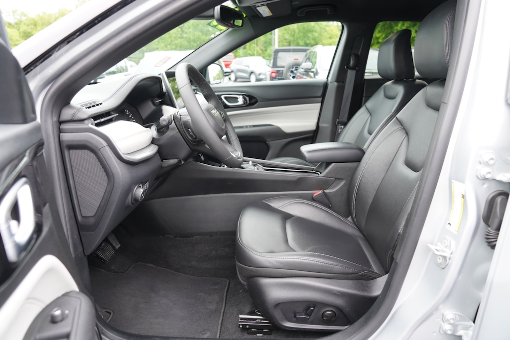 Used 2026 Jeep Compass Limited SUV