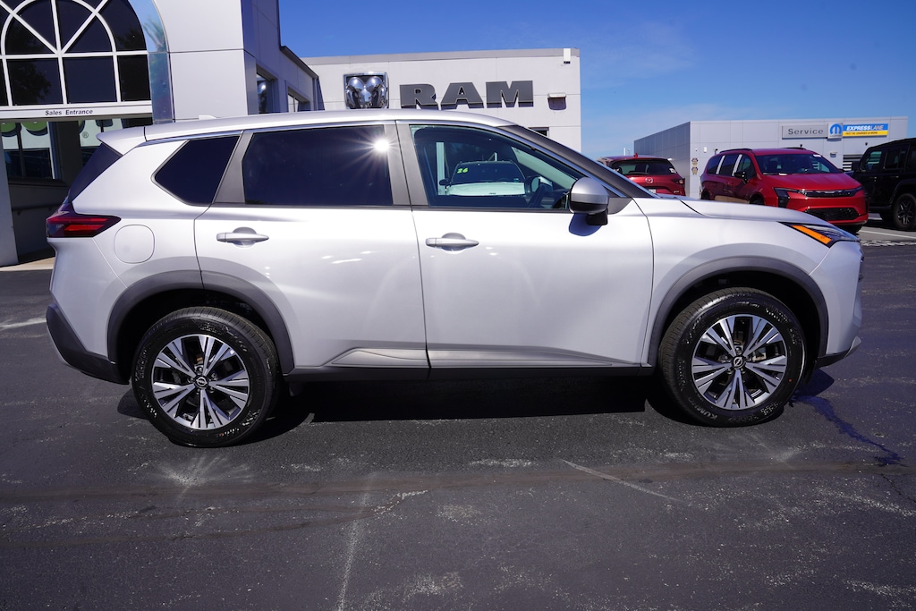 Used 2023 Nissan Rogue SV SUV