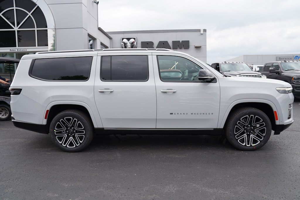 New 2027 Jeep Grand Wagoneer LONG WHEELBASE OVERLAND 4X4 Sport Utility