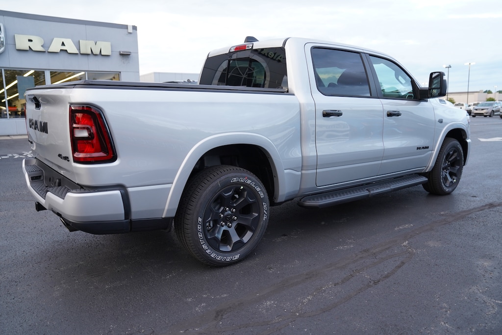 New 2027 Ram 1500 BIG HORN CREW CAB 4X4 5'7 BOX Pickup