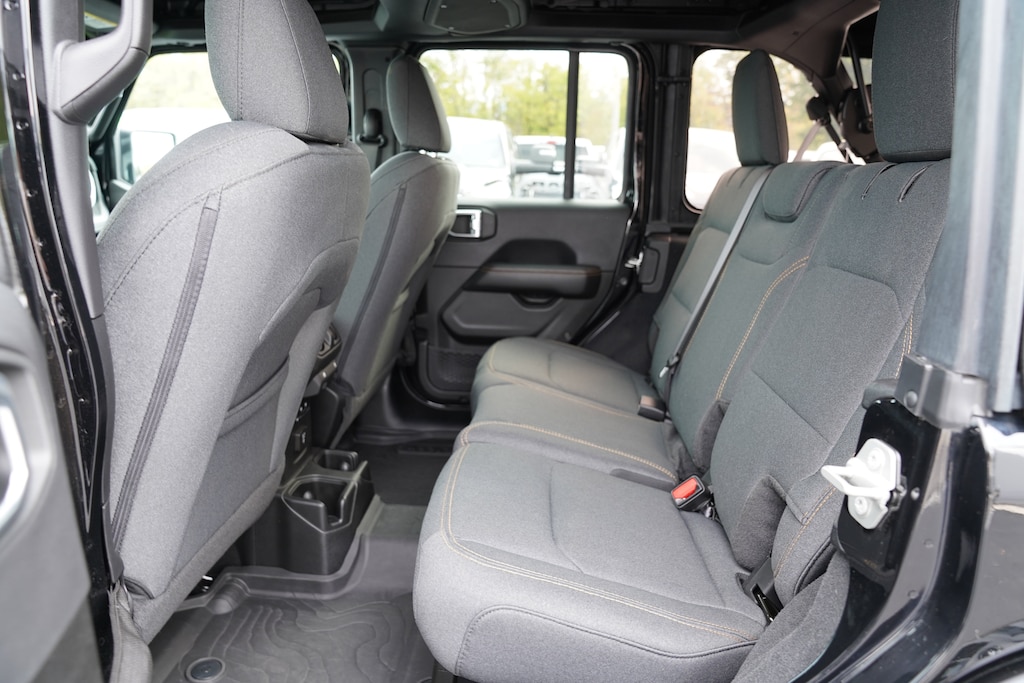 Used 2024 Jeep Wrangler Sahara SUV