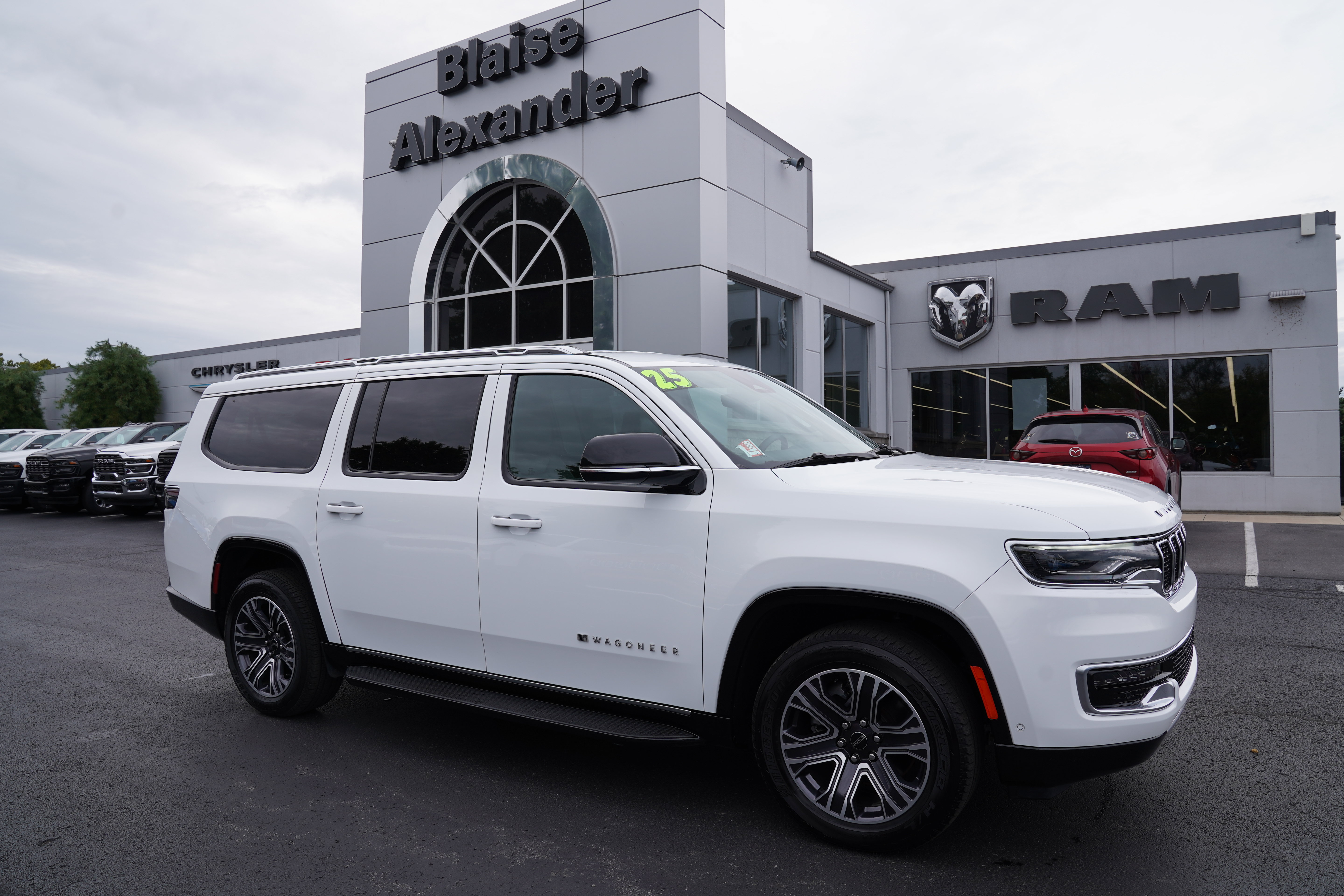 Used 2025 Jeep Wagoneer L Series II SUV