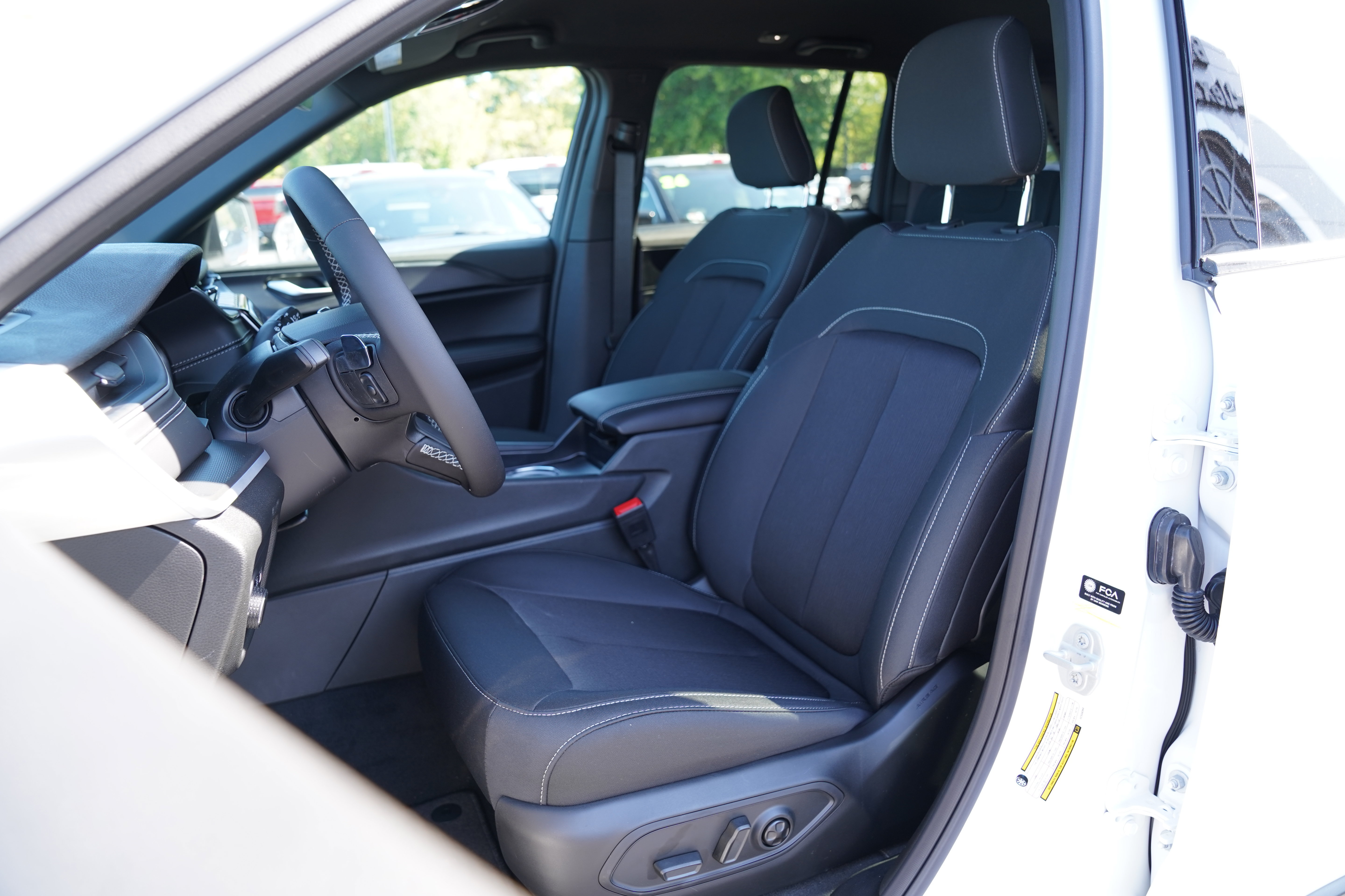 New 2027 Jeep Grand Cherokee LAREDO 4X4 Sport Utility