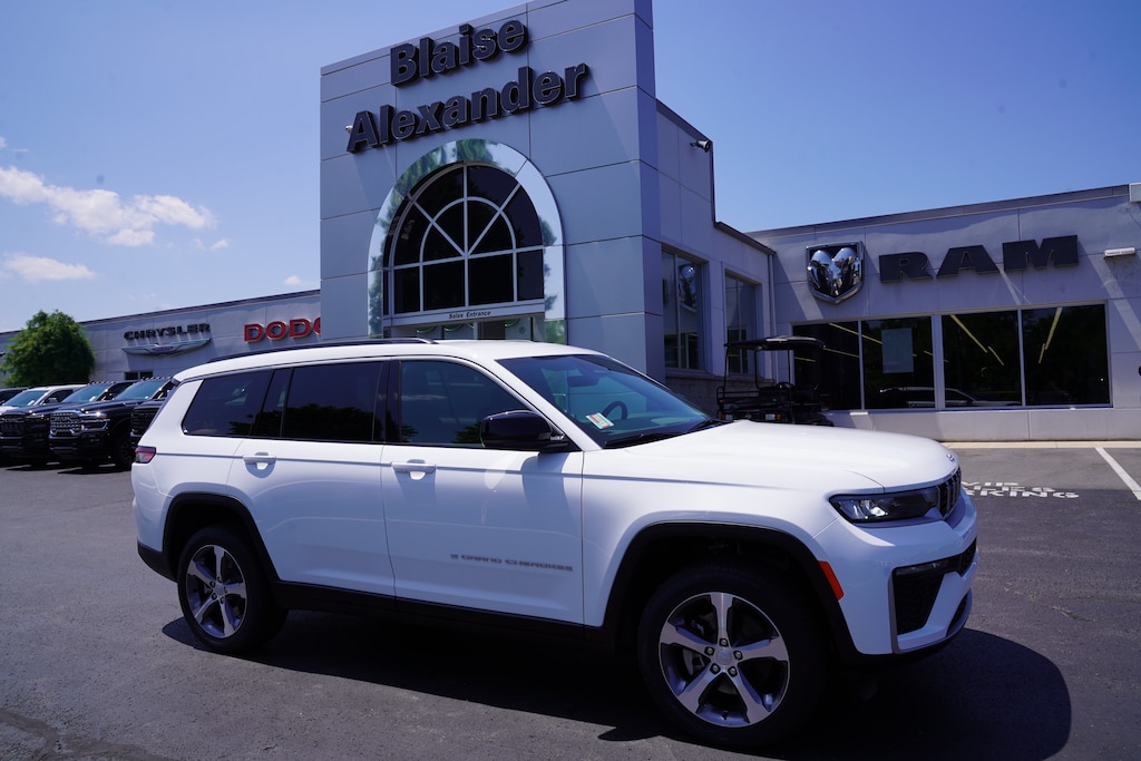 New 2026 Jeep Grand Cherokee L LIMITED 4X4 Sport Utility