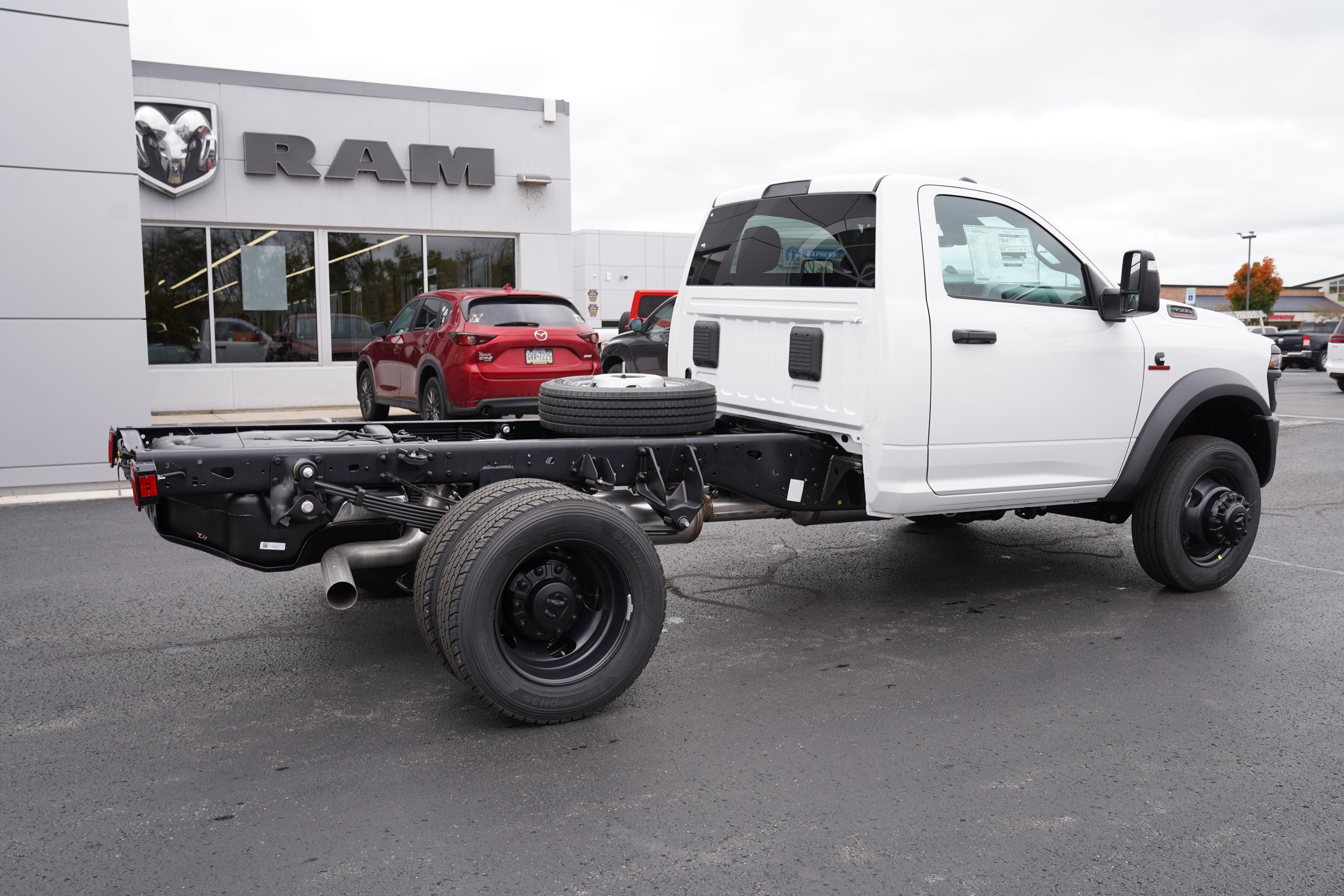 New 2027 Ram 4500 Chassis Cab TRADESMAN REGULAR 4X4 60' CA Pickup