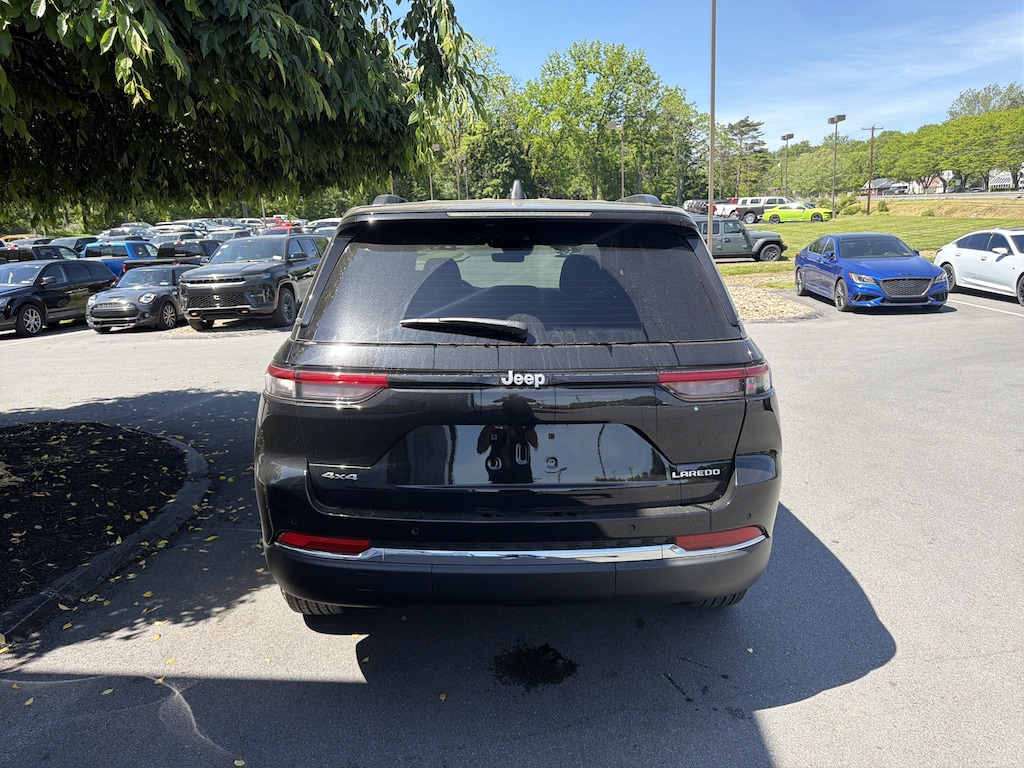 New 2026 Jeep Grand Cherokee LAREDO X 4X4 Sport Utility